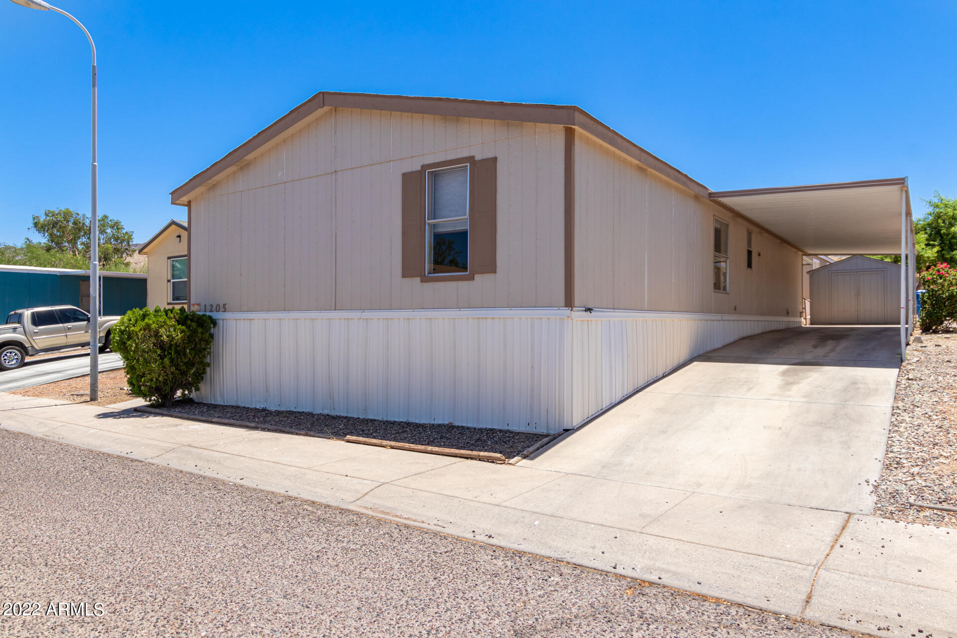 1205 W Summerside Road