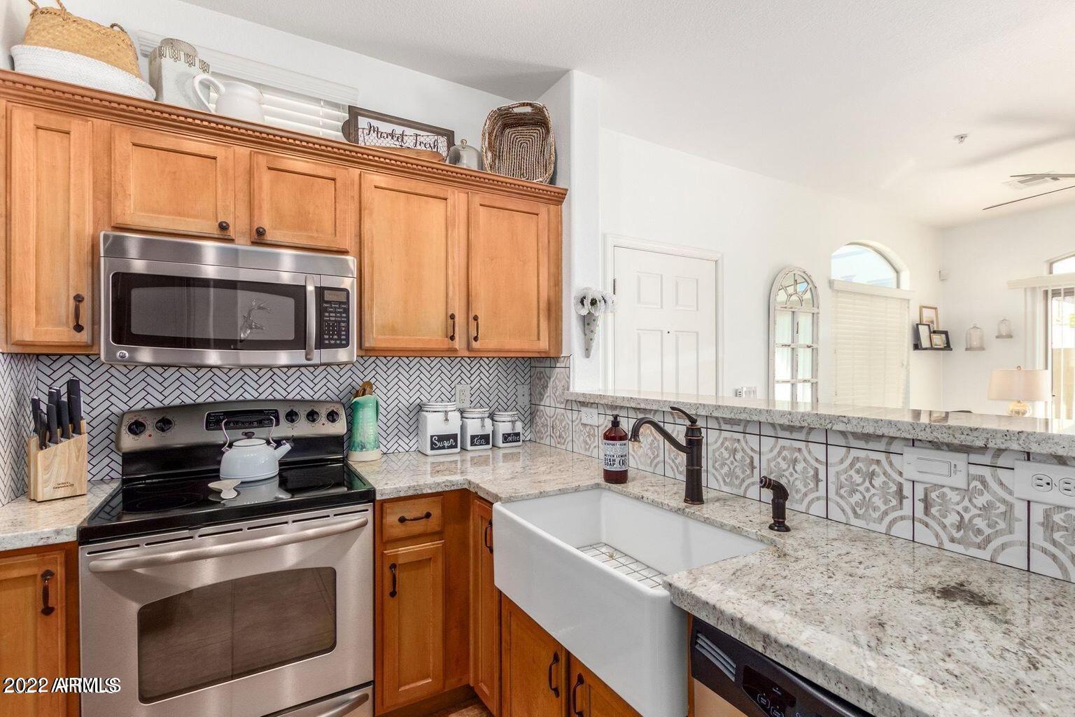 2725 E MINE CREEK Road # 1040