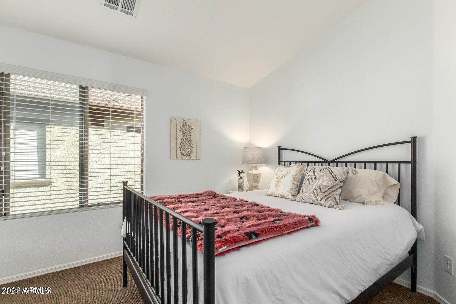 2725 E MINE CREEK Road # 1040