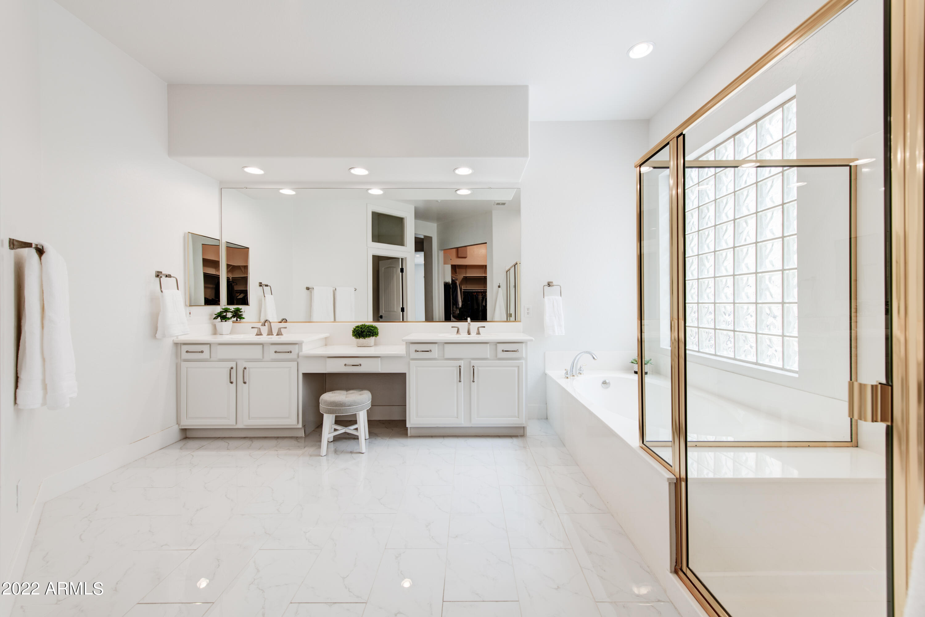 10847 E PALM RIDGE Drive