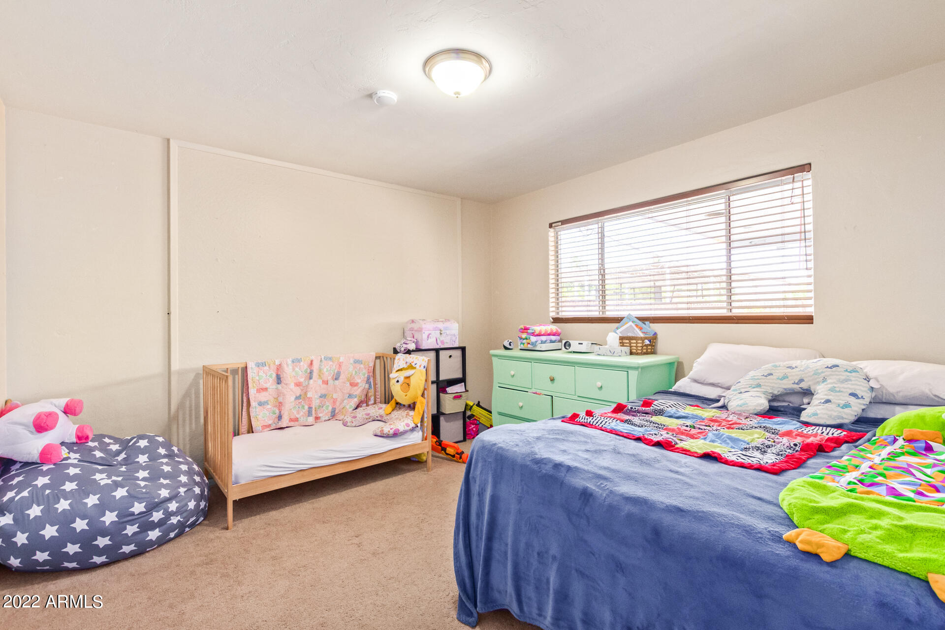 922 W 9TH Place