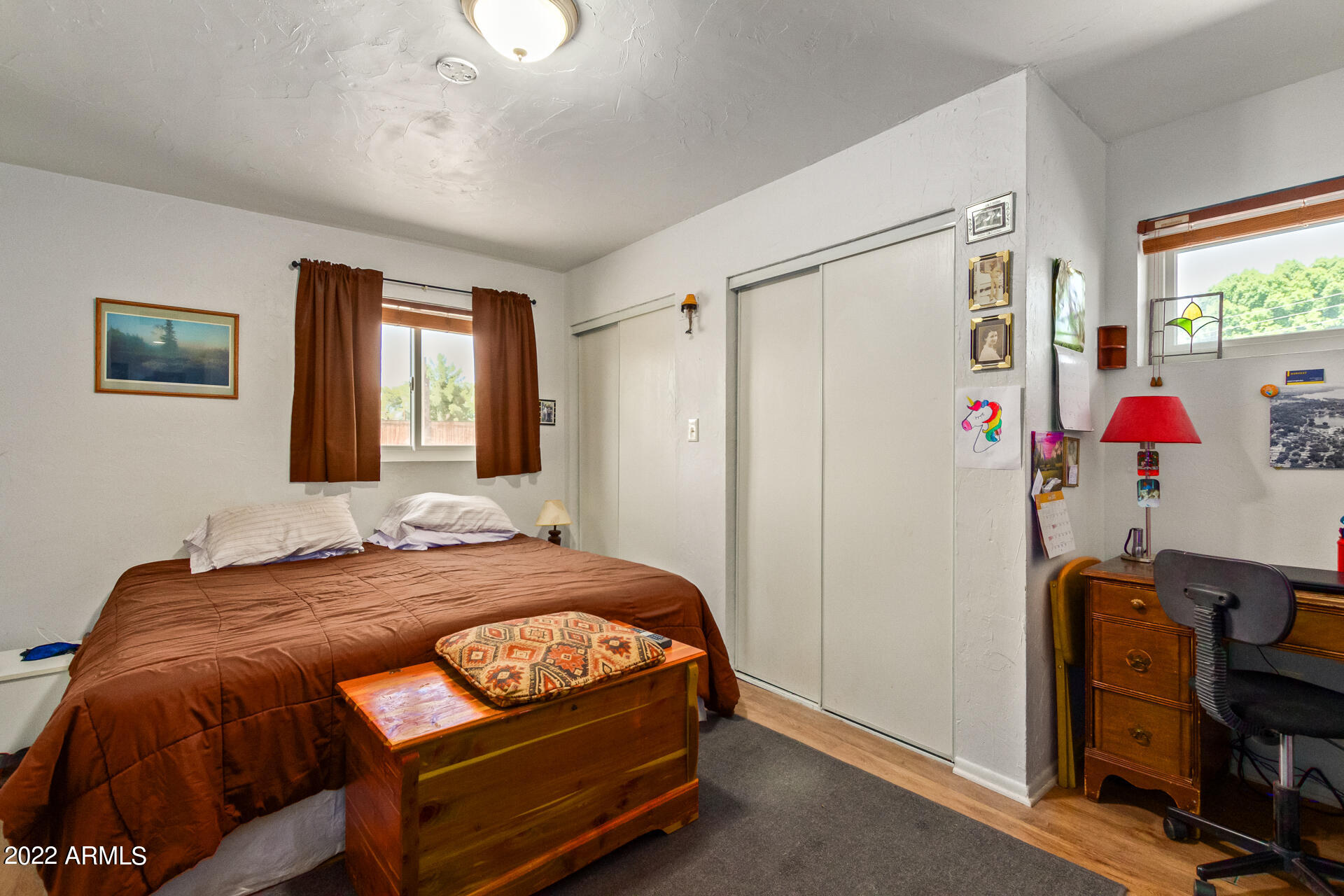 922 W 9TH Place