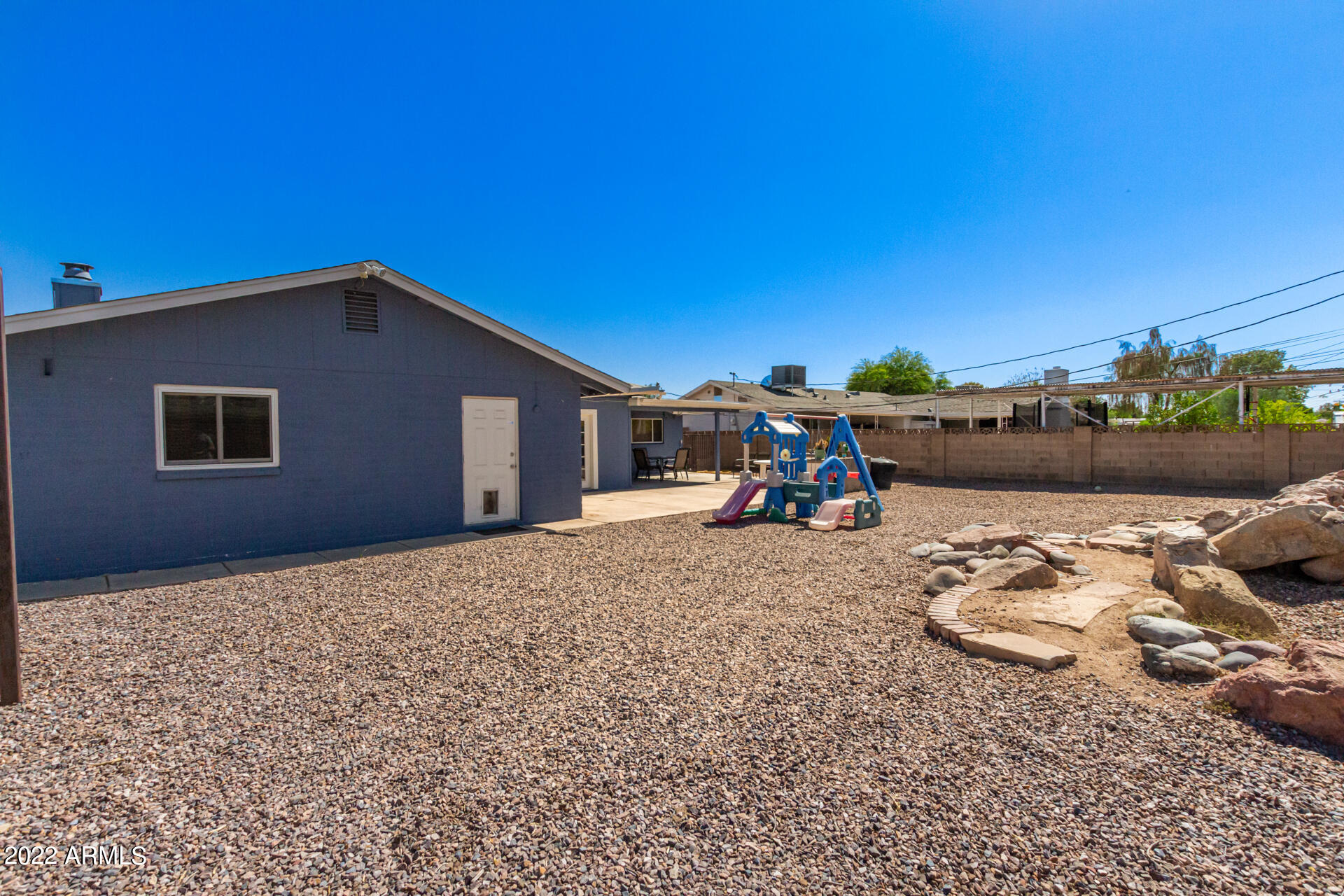922 W 9TH Place