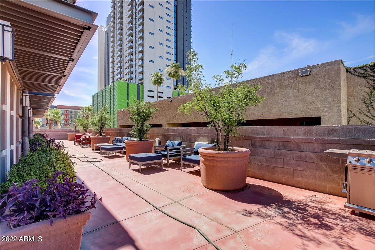 215 E MCKINLEY Street # 206