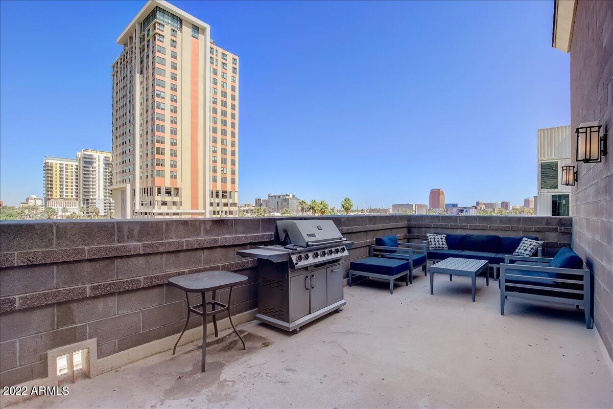 215 E MCKINLEY Street # 206