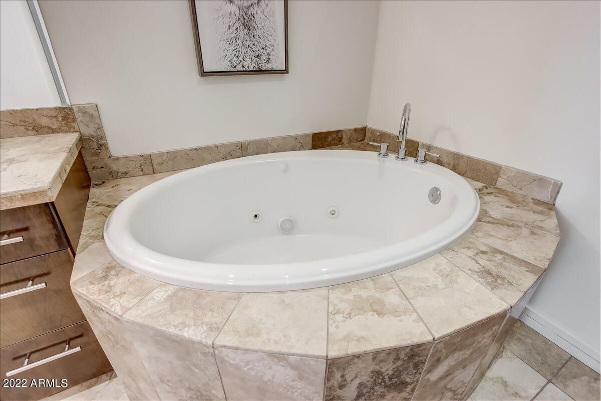 215 E MCKINLEY Street # 206