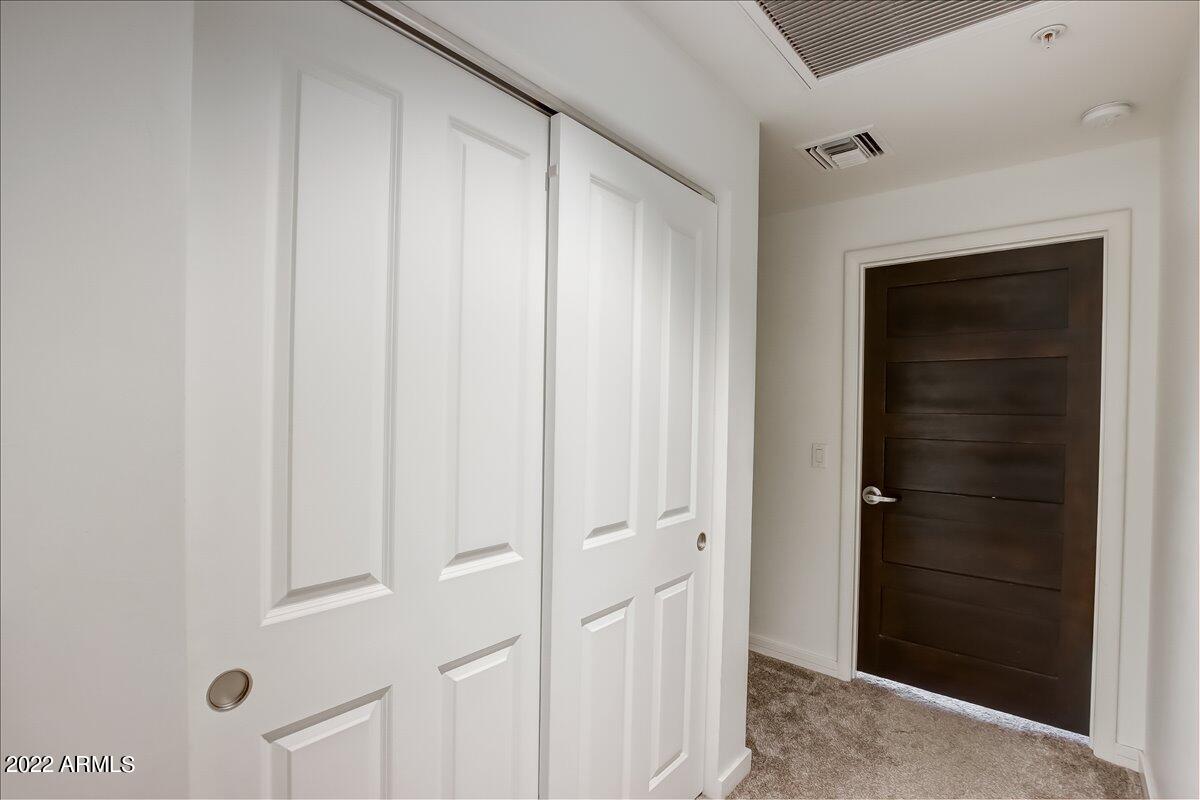 215 E MCKINLEY Street # 206