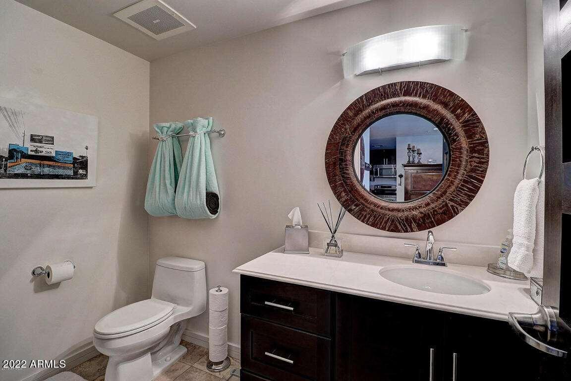 215 E MCKINLEY Street # 206