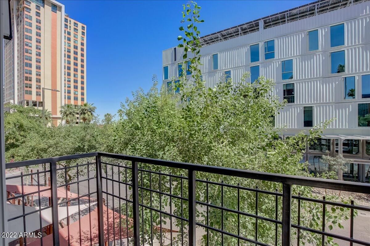215 E MCKINLEY Street # 206
