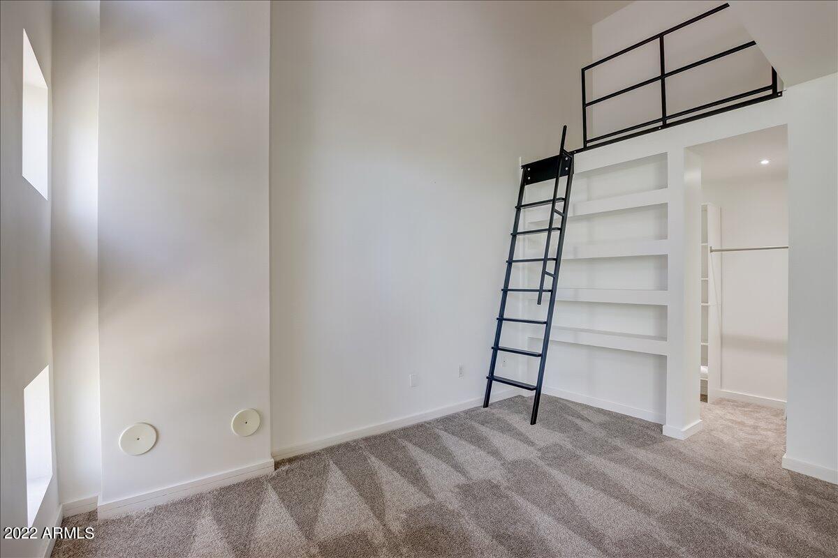 215 E MCKINLEY Street # 206