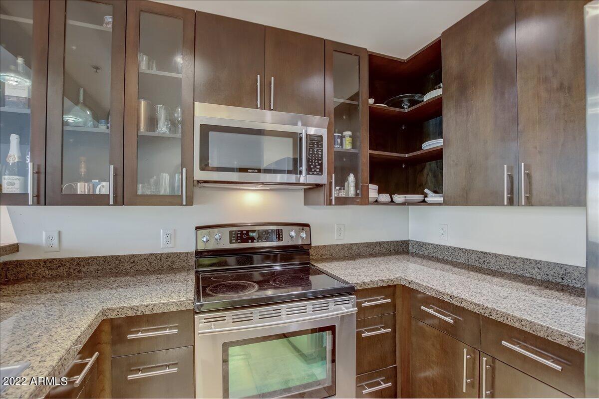 215 E MCKINLEY Street # 206