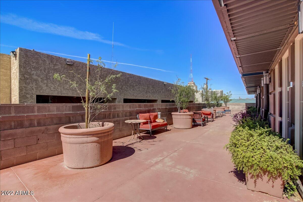215 E MCKINLEY Street # 206