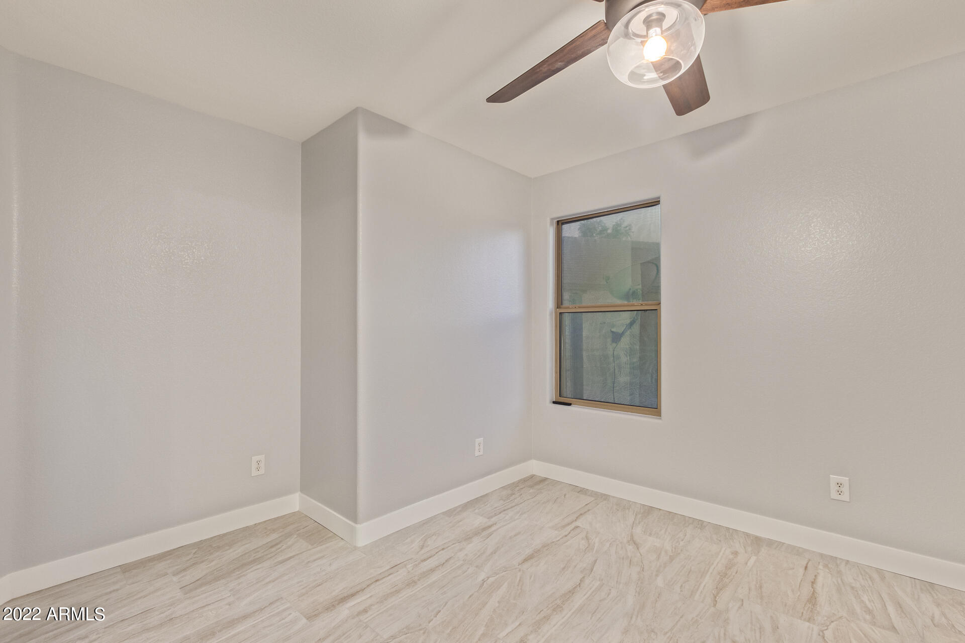4820 W DESERT Lane