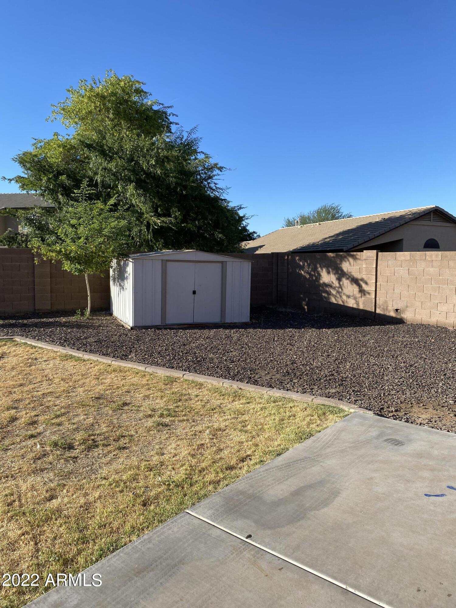 4820 W DESERT Lane