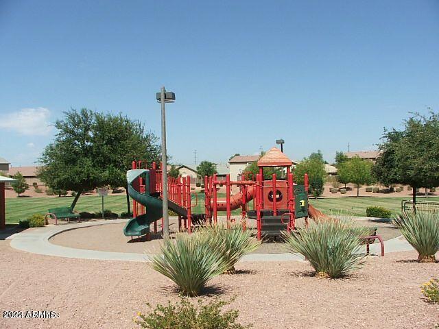 4820 W DESERT Lane