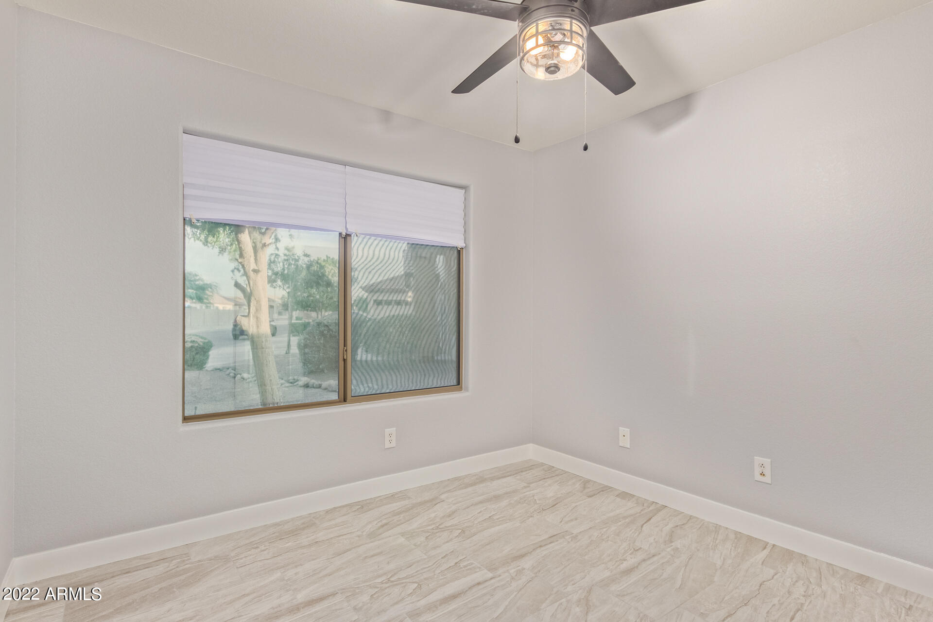 4820 W DESERT Lane