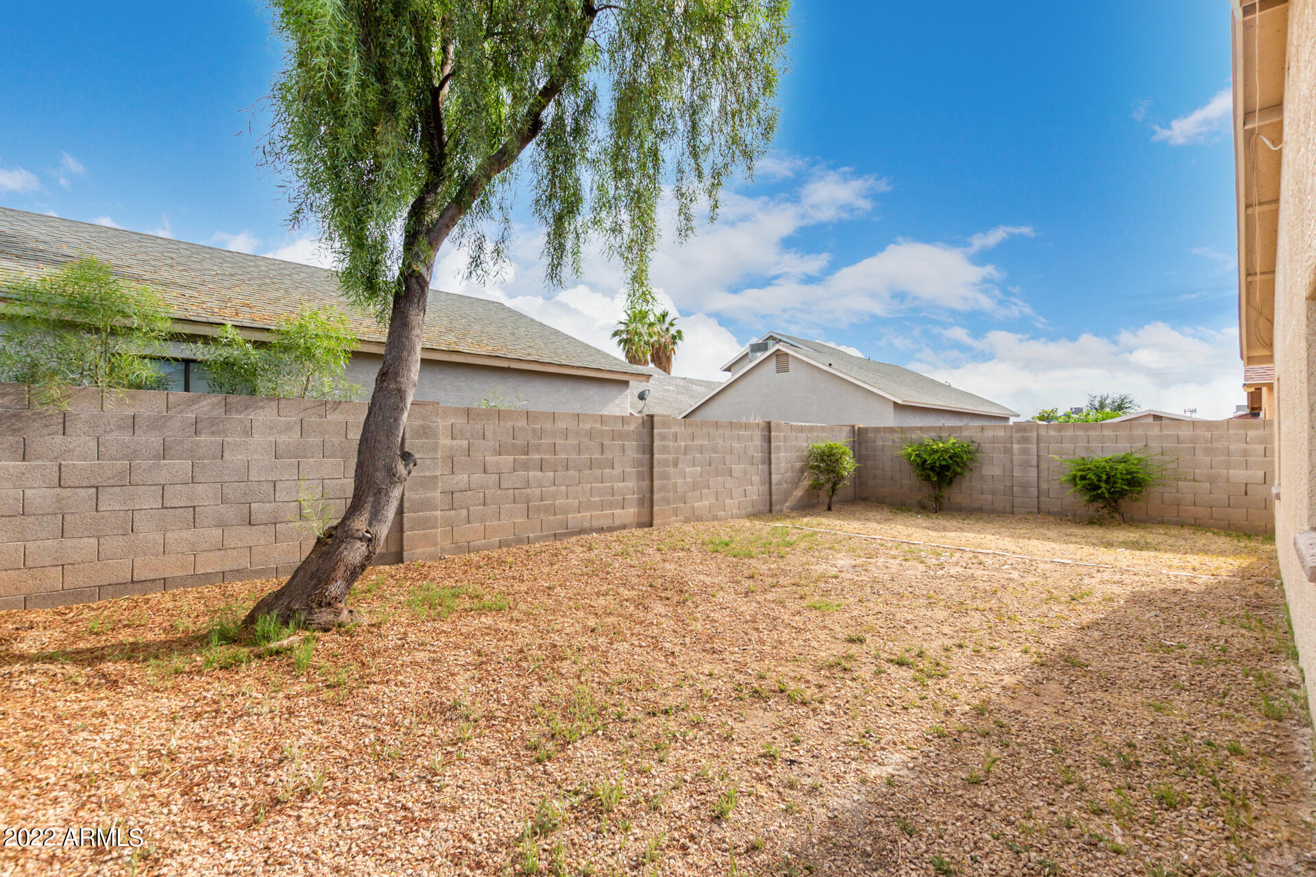 8845 W VALE Drive