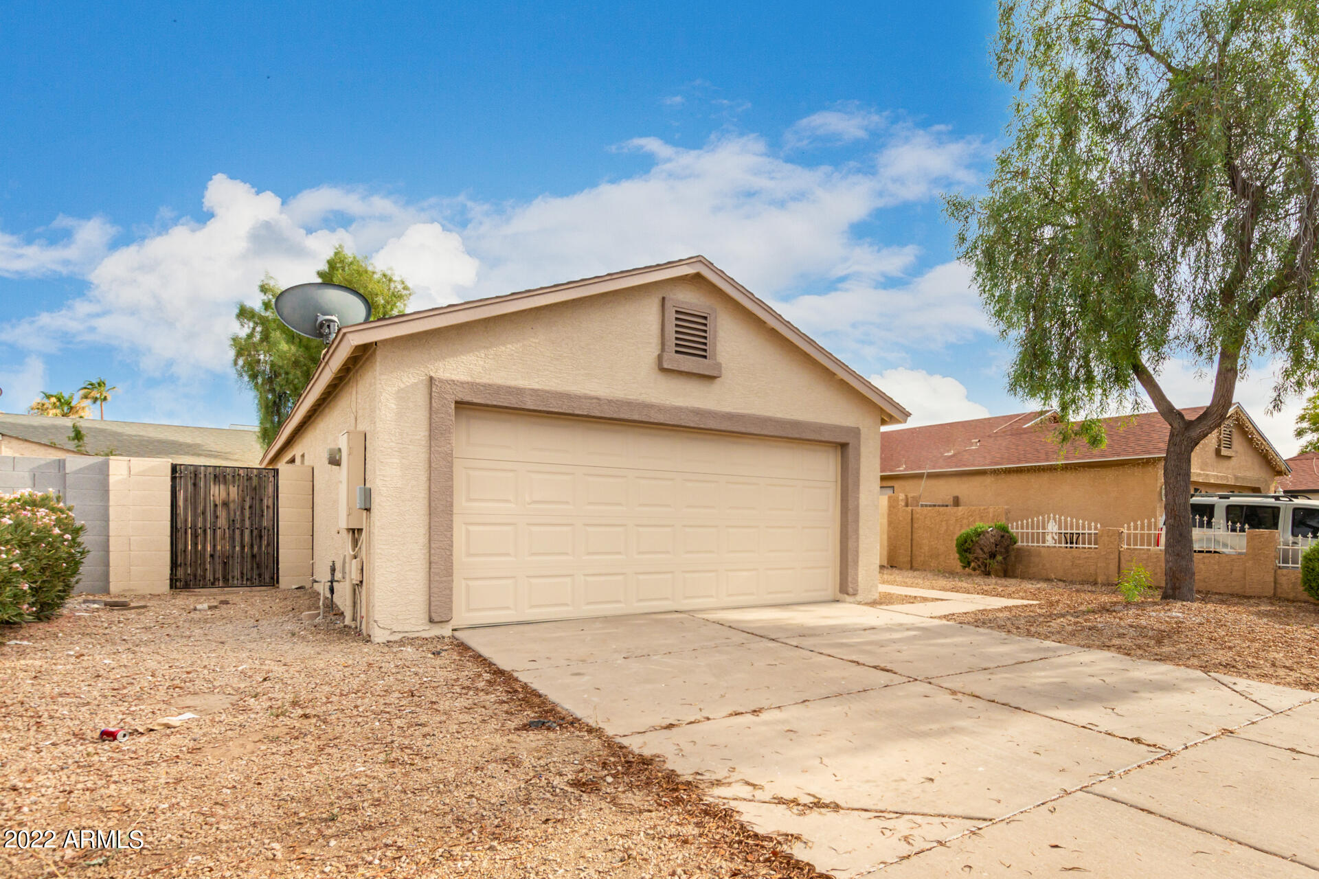 8845 W VALE Drive