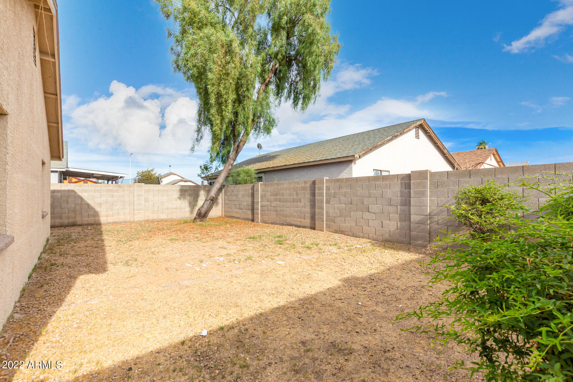8845 W VALE Drive