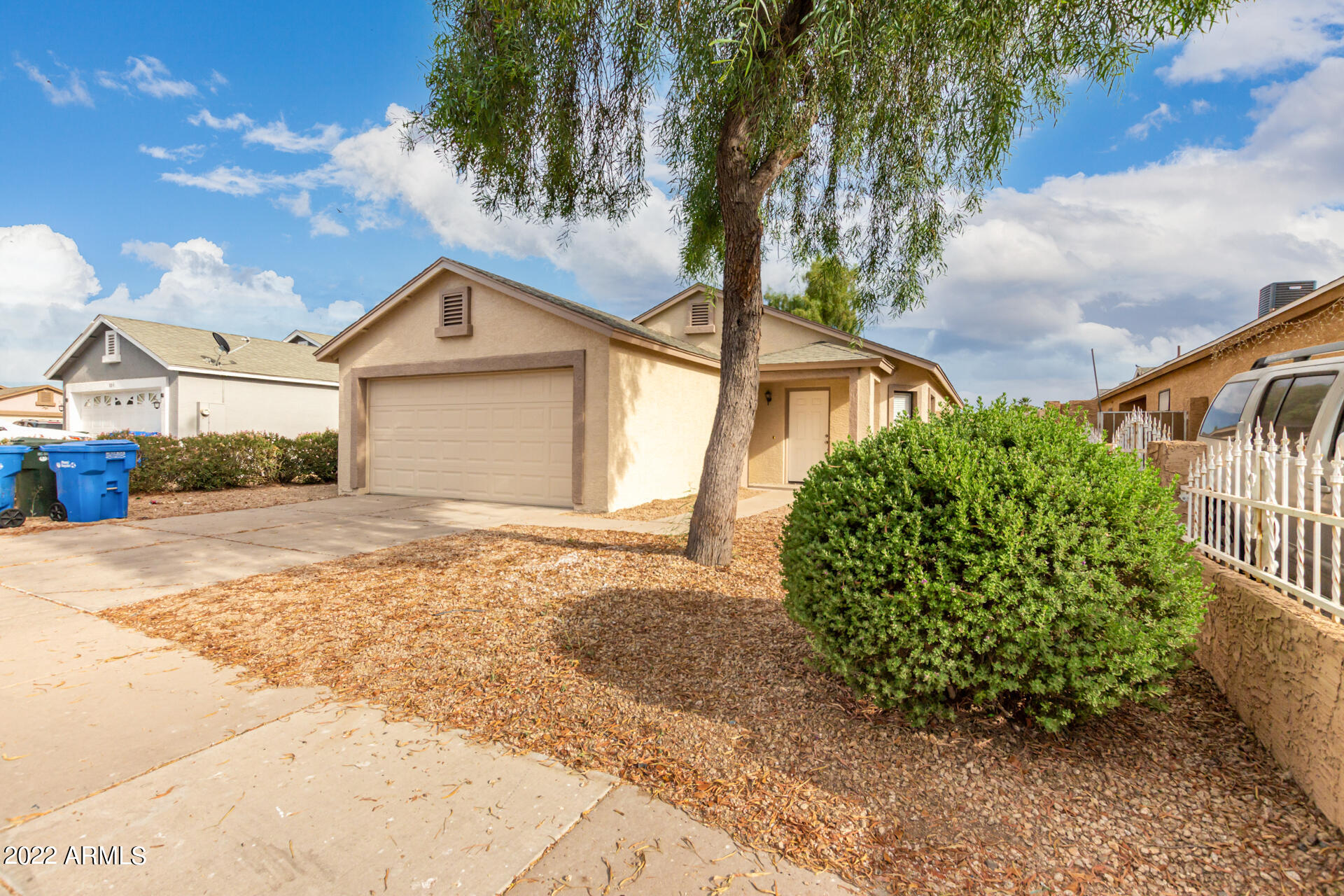 8845 W VALE Drive