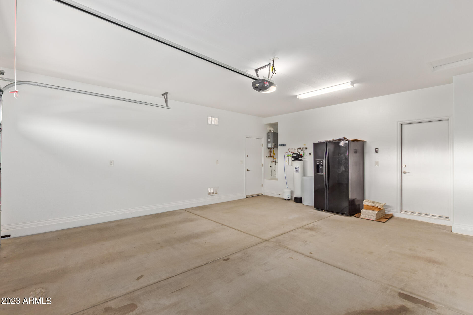 194 E BERGAMOT Lane