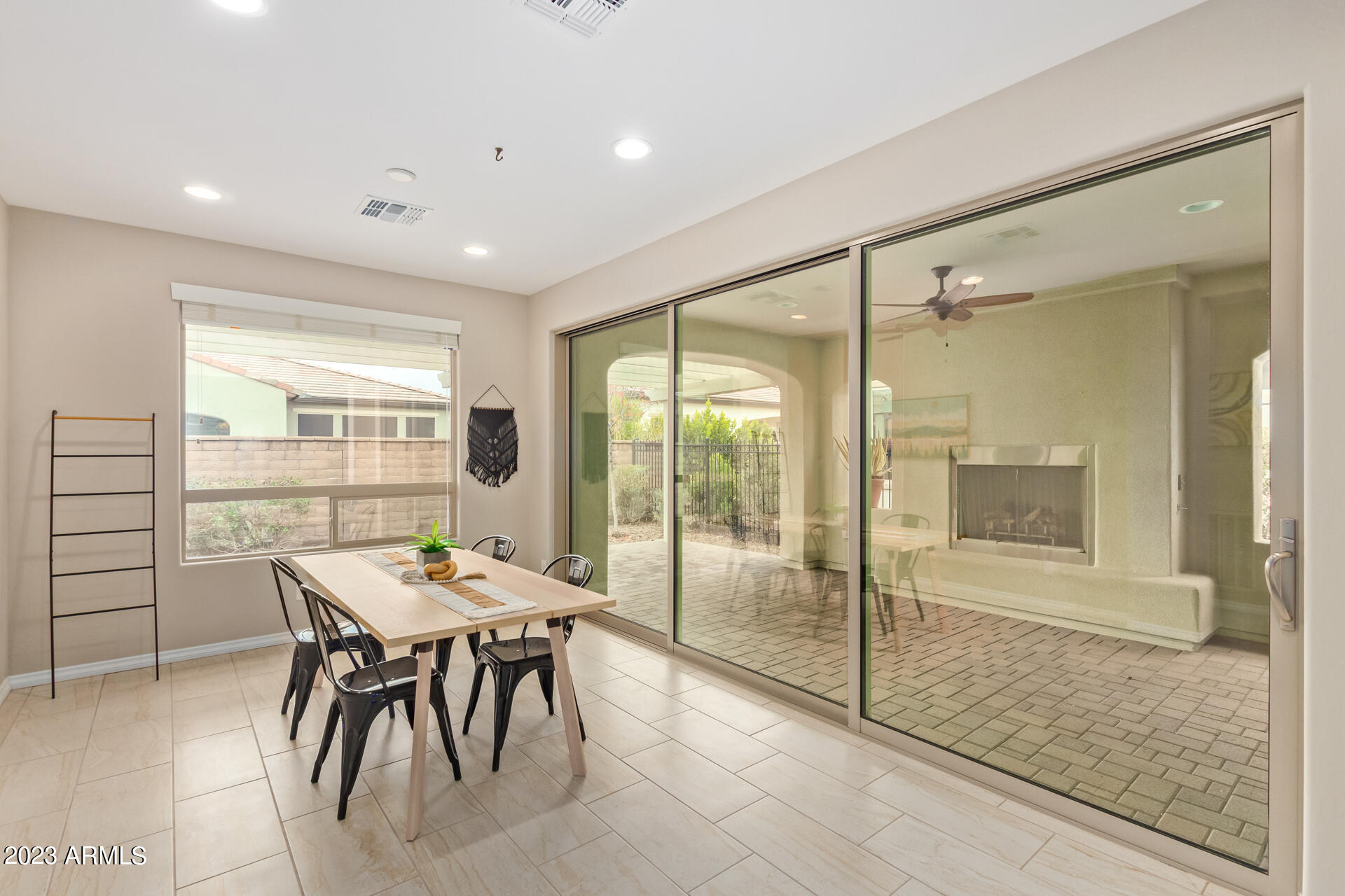 194 E BERGAMOT Lane