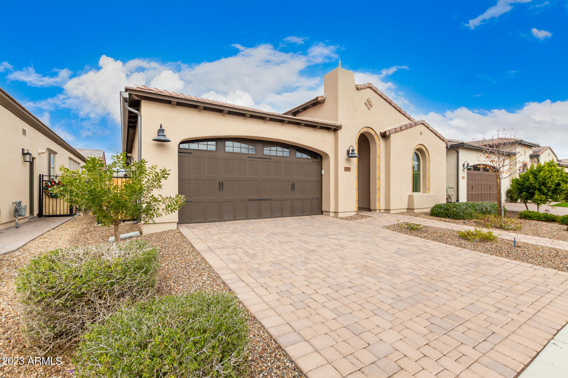 194 E BERGAMOT Lane