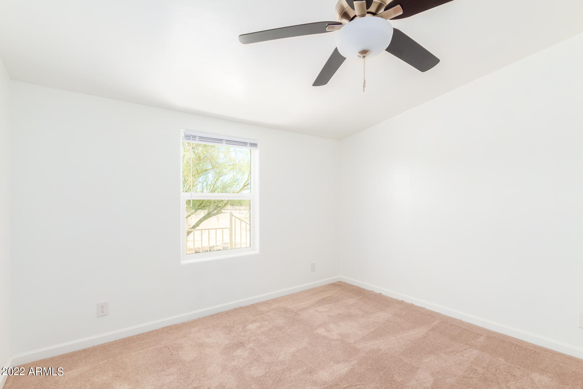 2525 N SADDLE Court