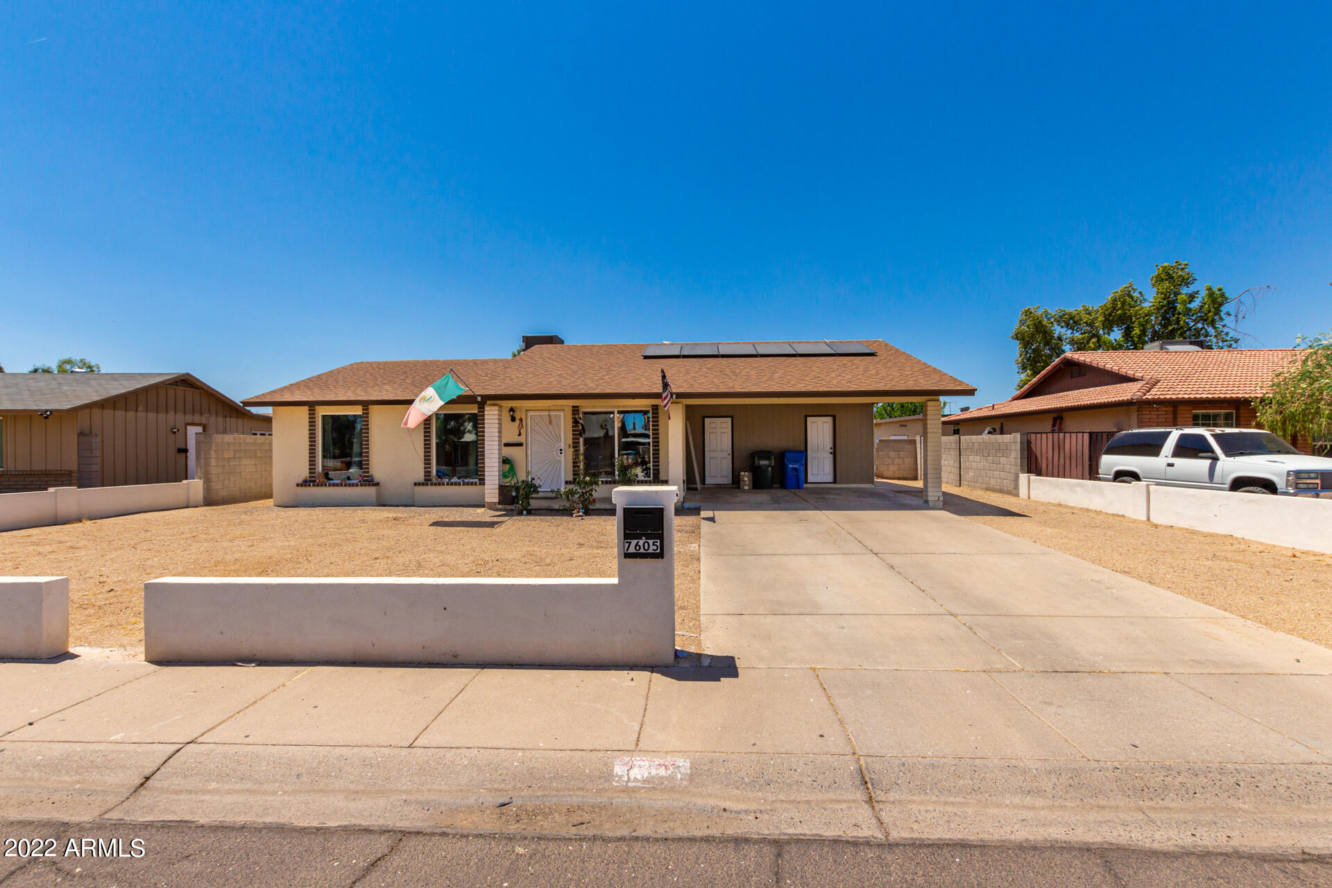 7605 W AVALON Drive