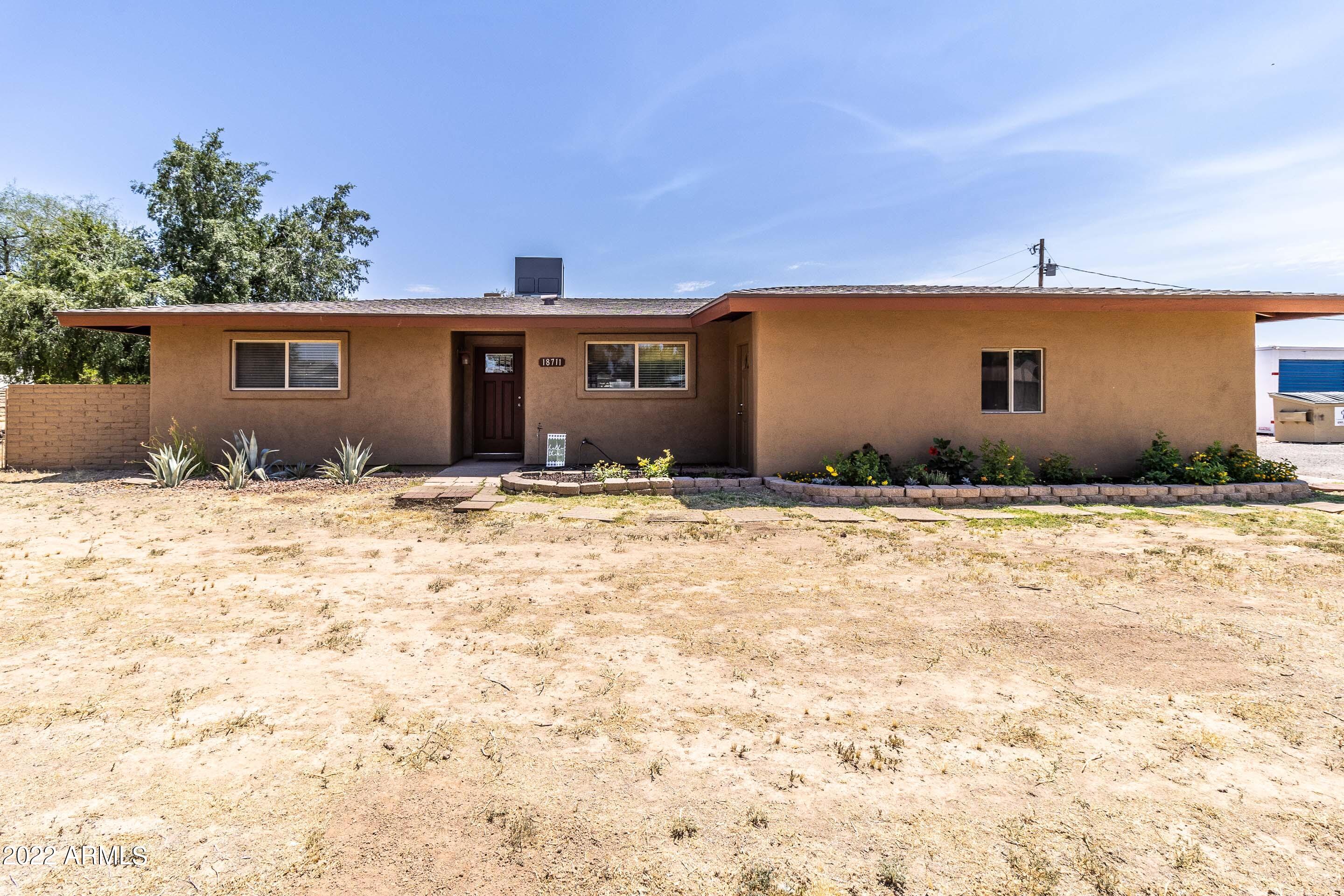 18711 E VIA DE ARBOLES --