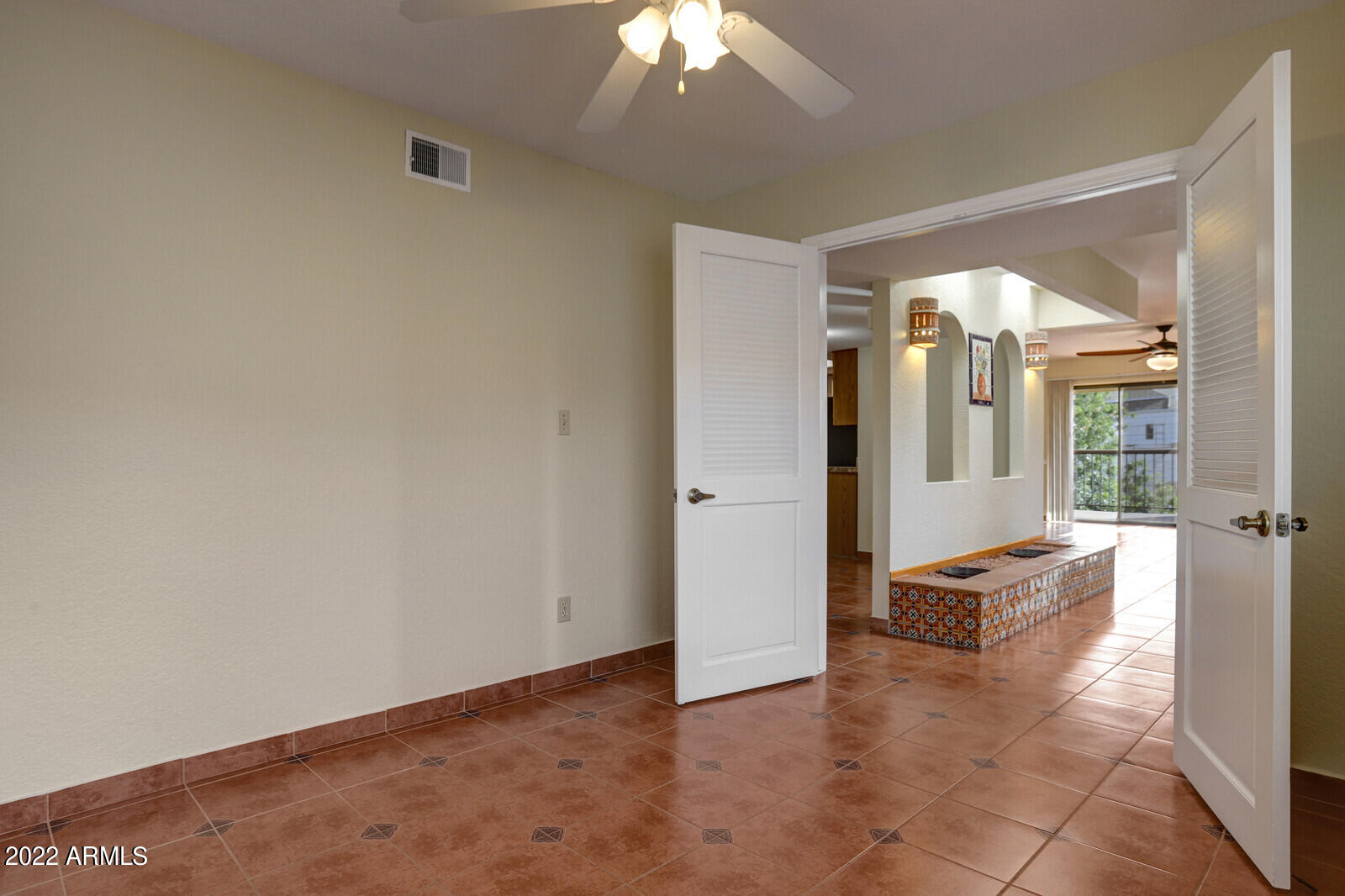 8302 N 21ST Drive # L208