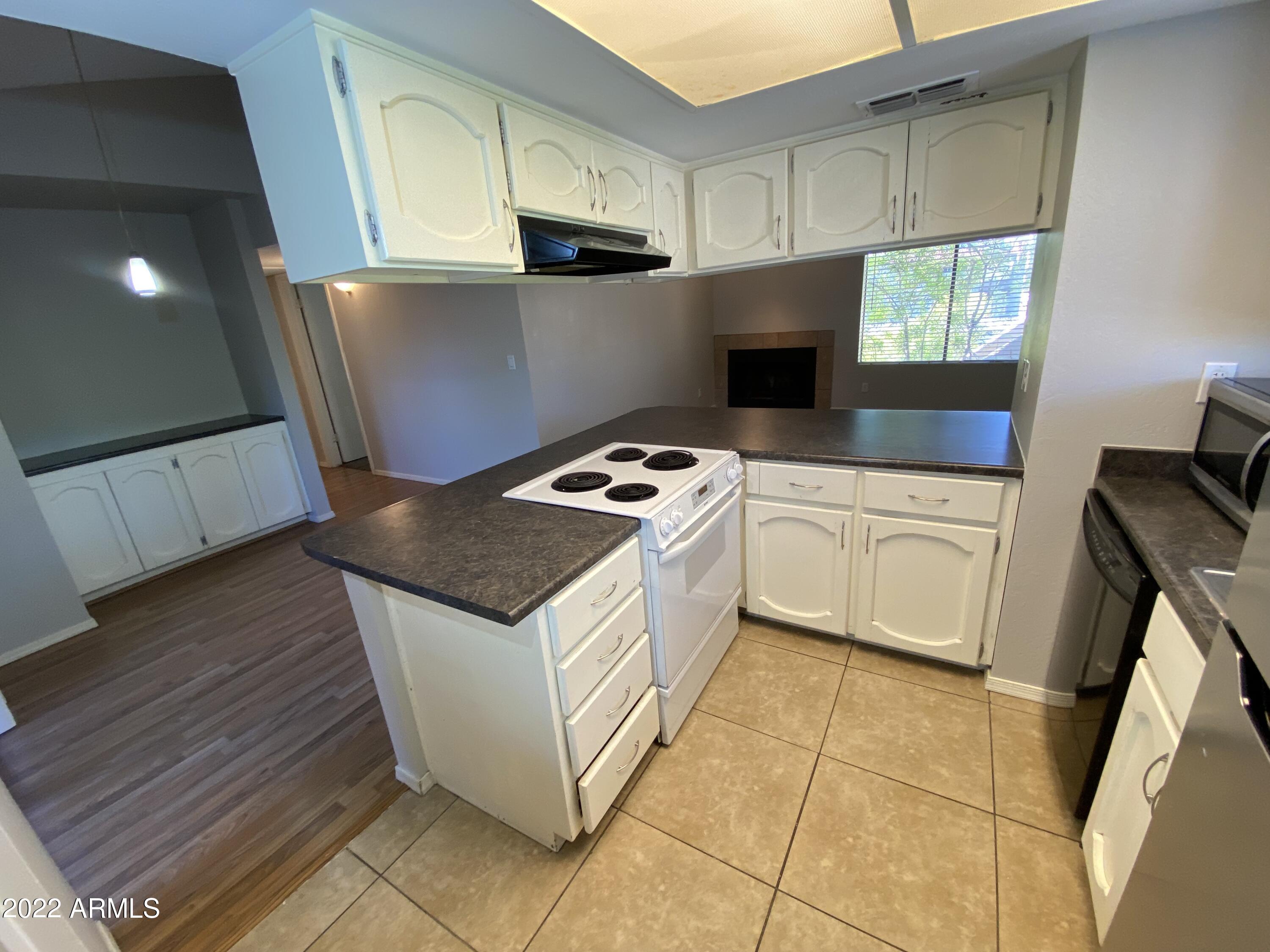 5146 E Oak Street # 207