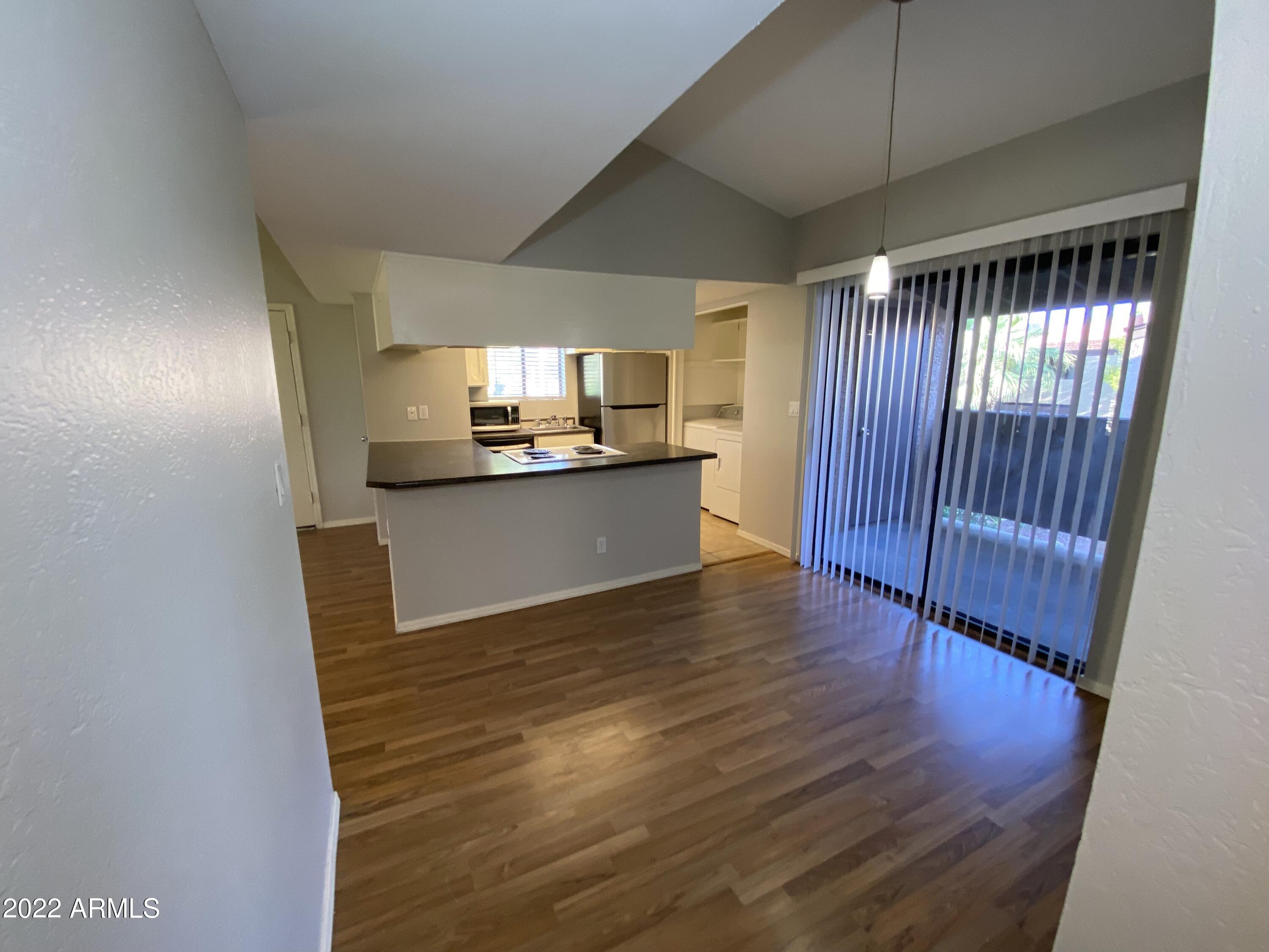 5146 E Oak Street # 207