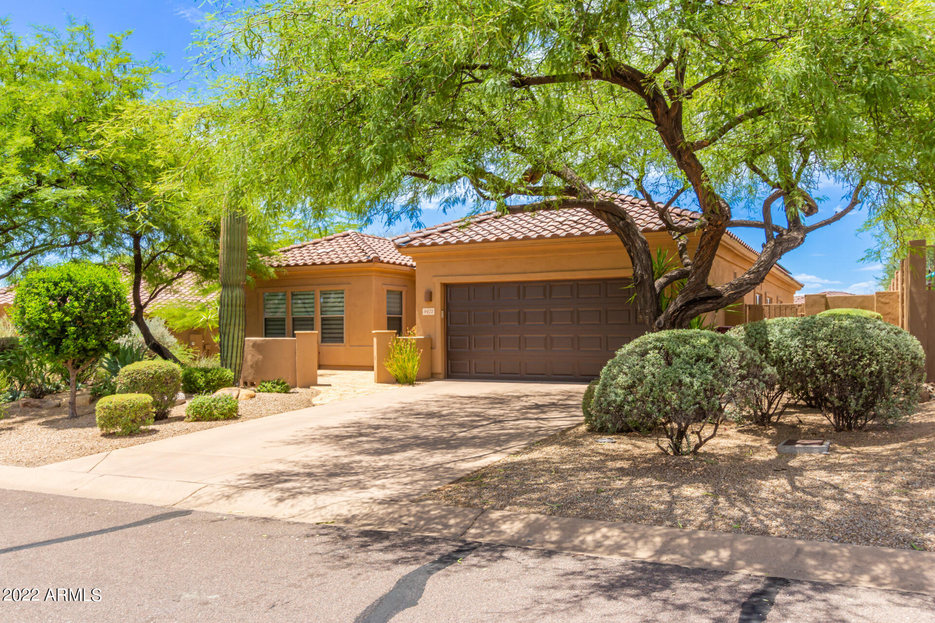 9472 E WHITEWING Drive