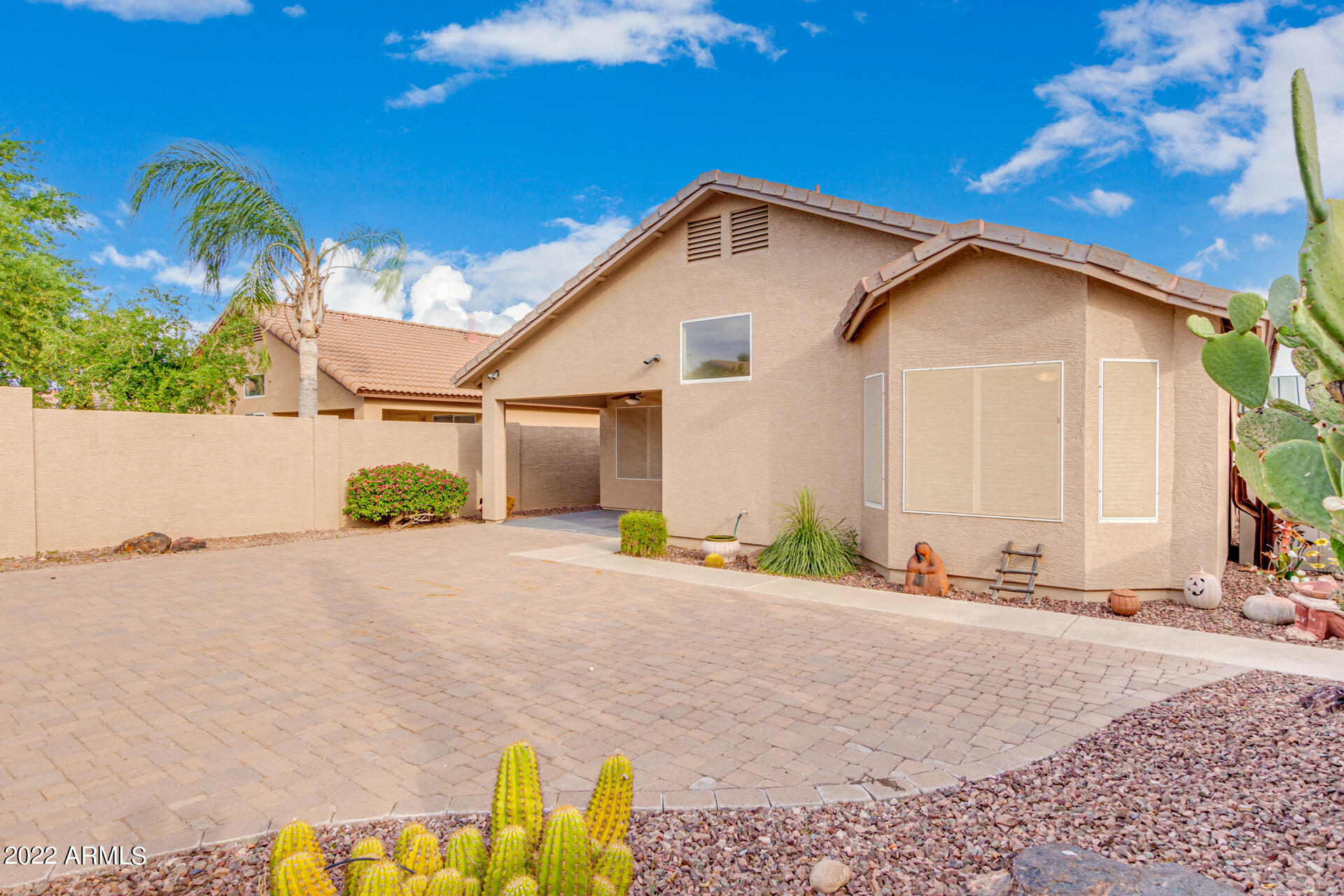 8190 W BEHREND Drive