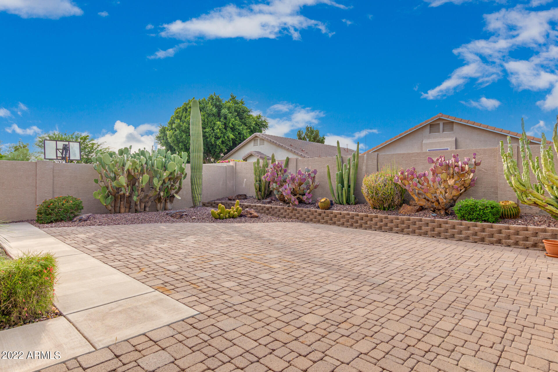 8190 W BEHREND Drive