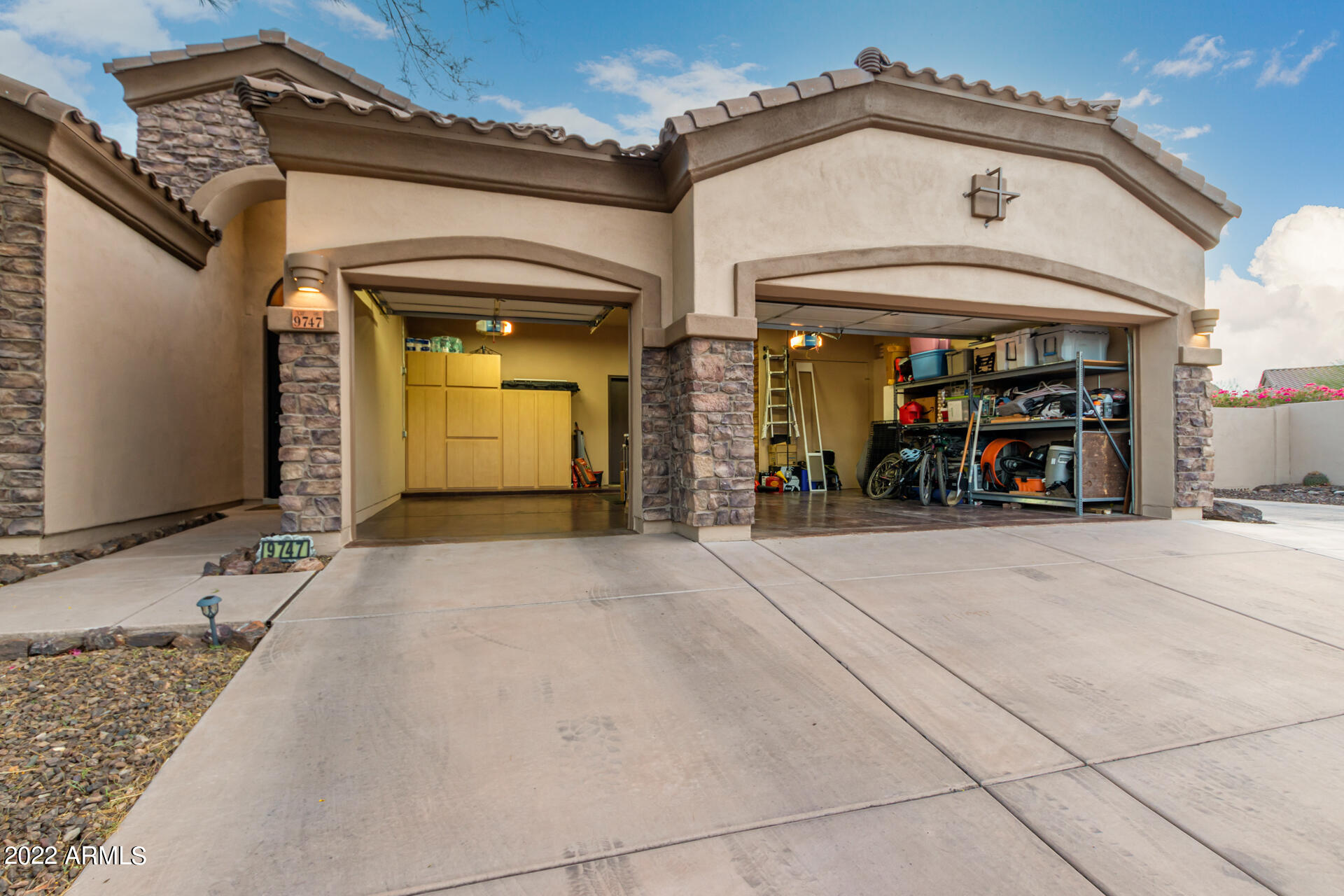 9747 E INGLEWOOD Circle