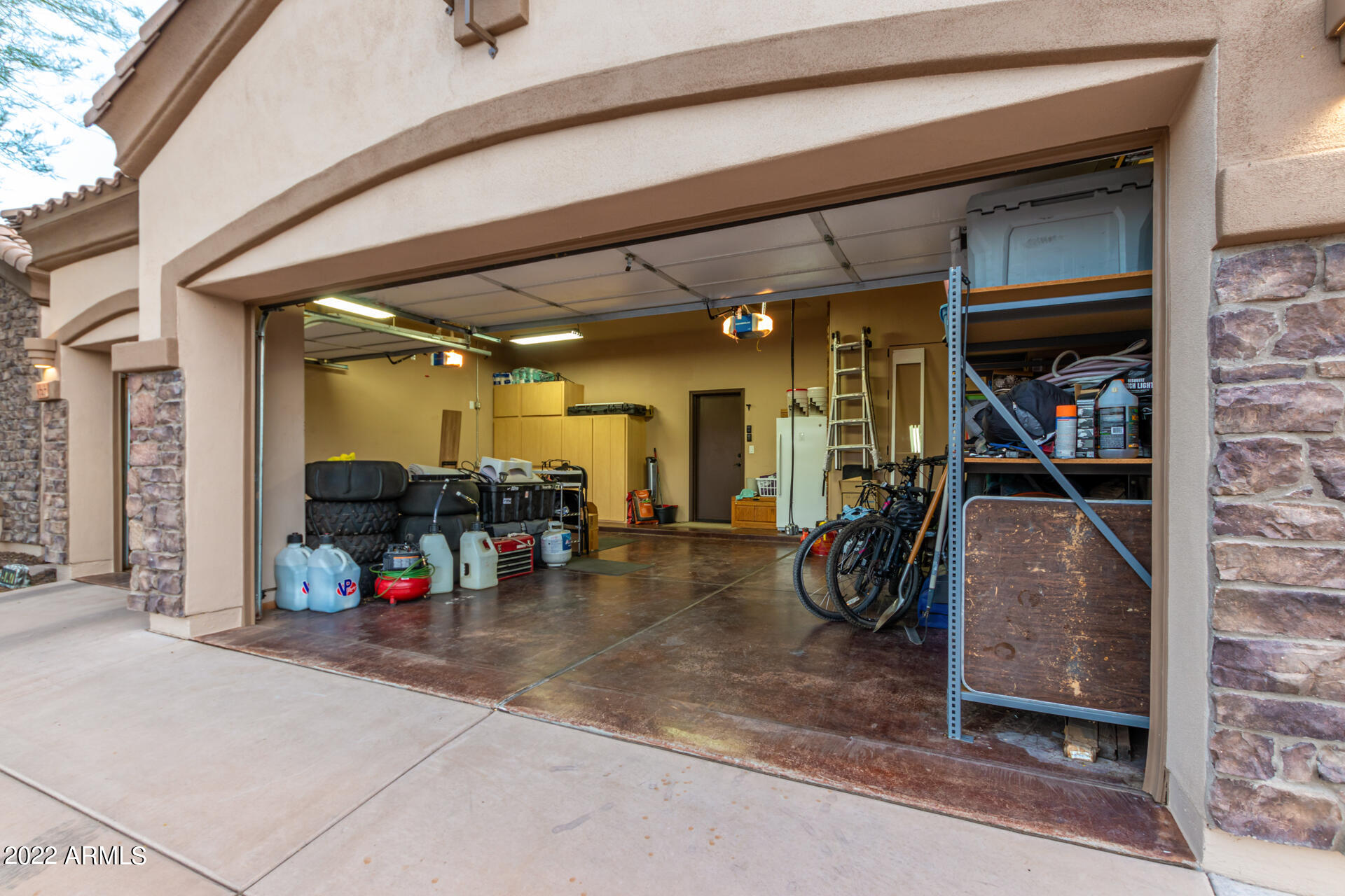 9747 E INGLEWOOD Circle