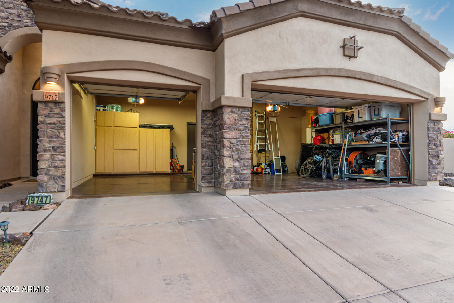 9747 E INGLEWOOD Circle