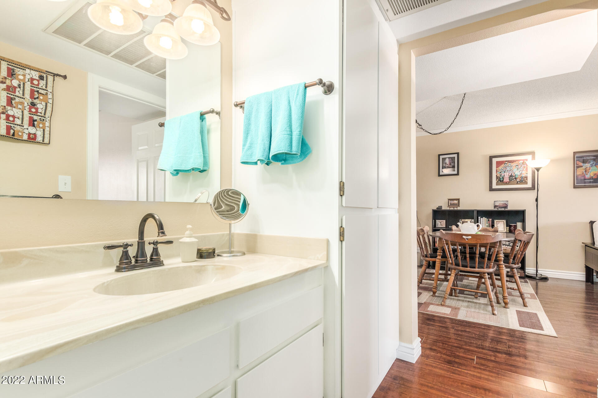3033 E DEVONSHIRE Avenue # 3006