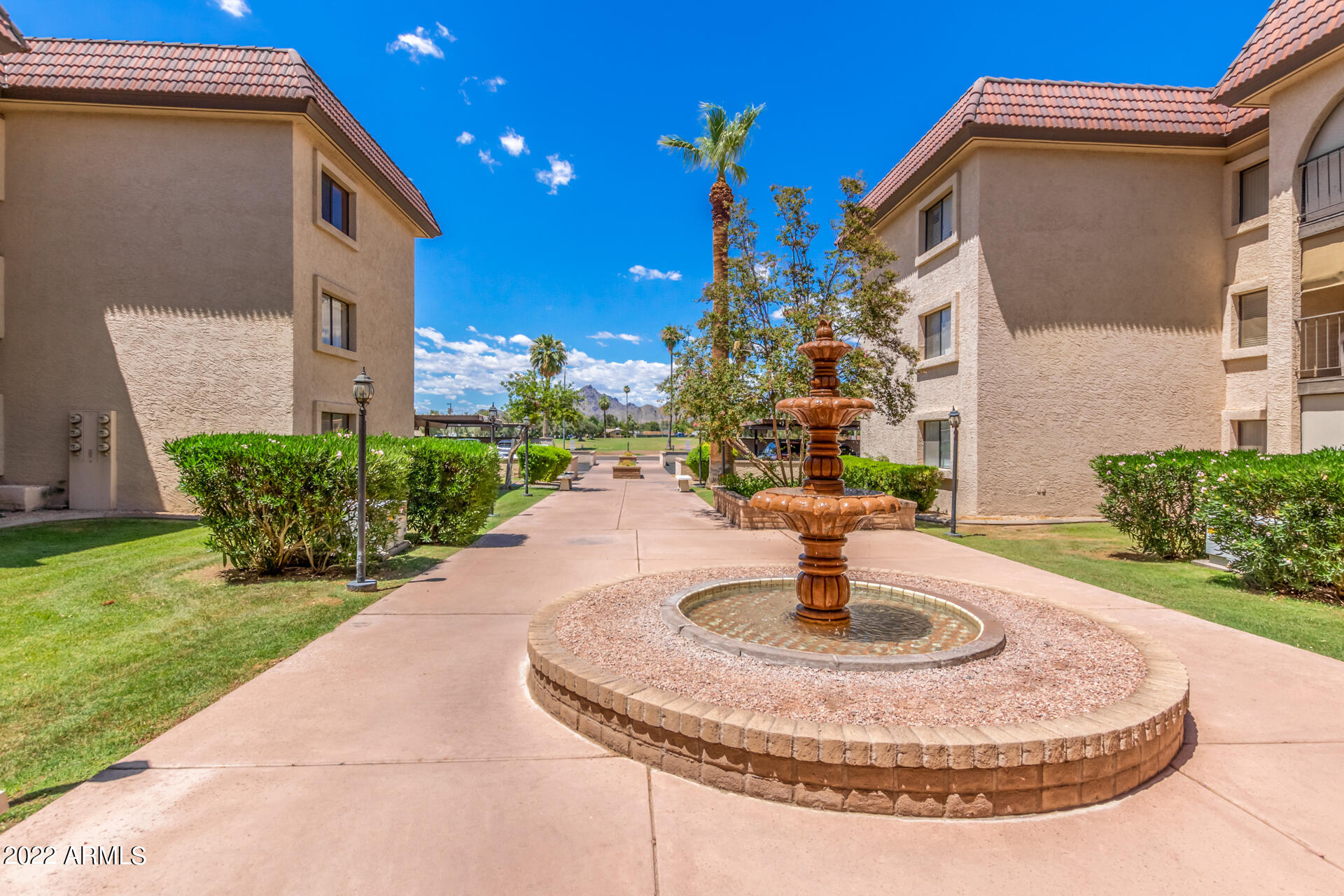 3033 E DEVONSHIRE Avenue # 3006