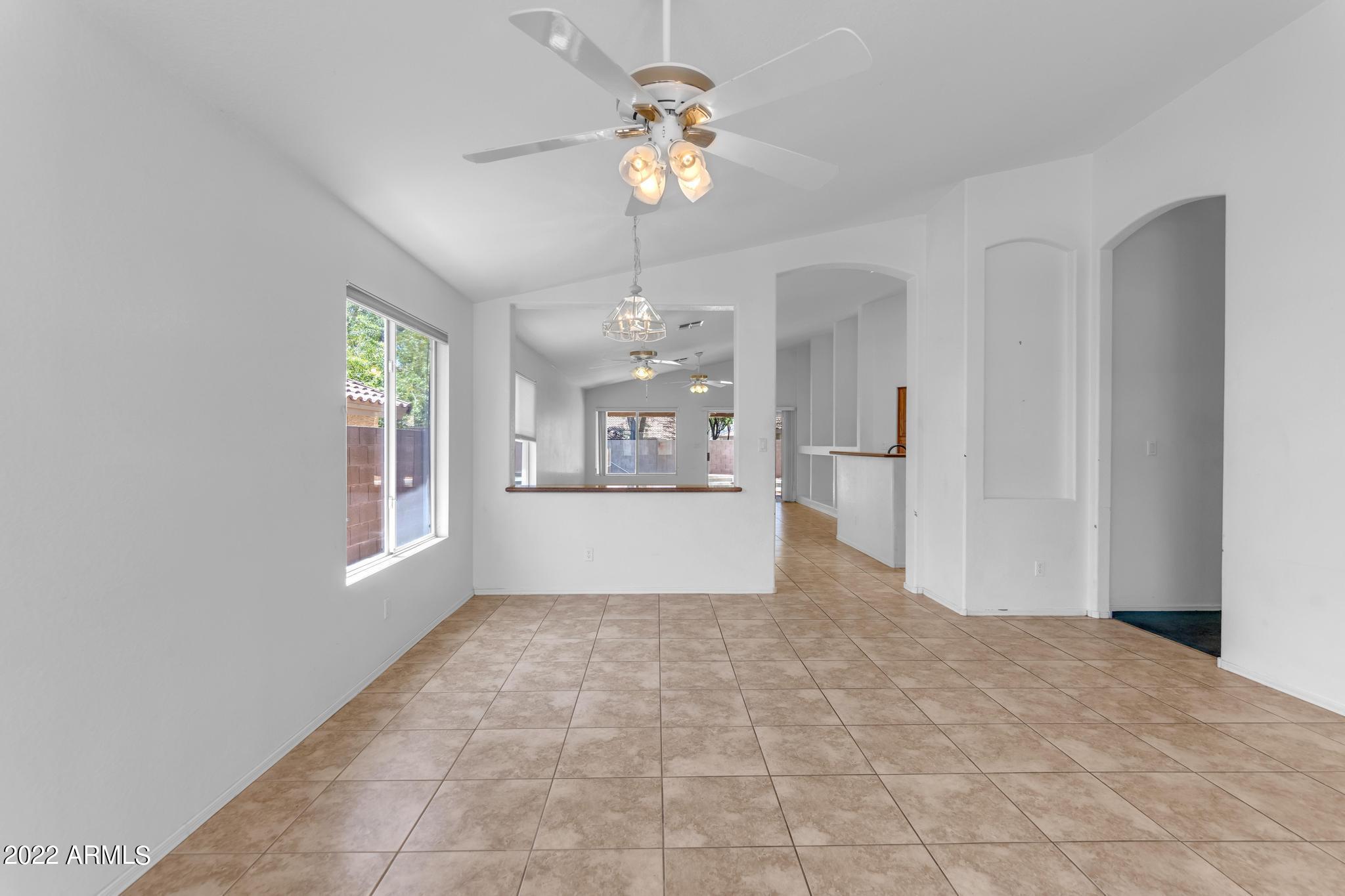 1023 E AMBERWOOD Drive