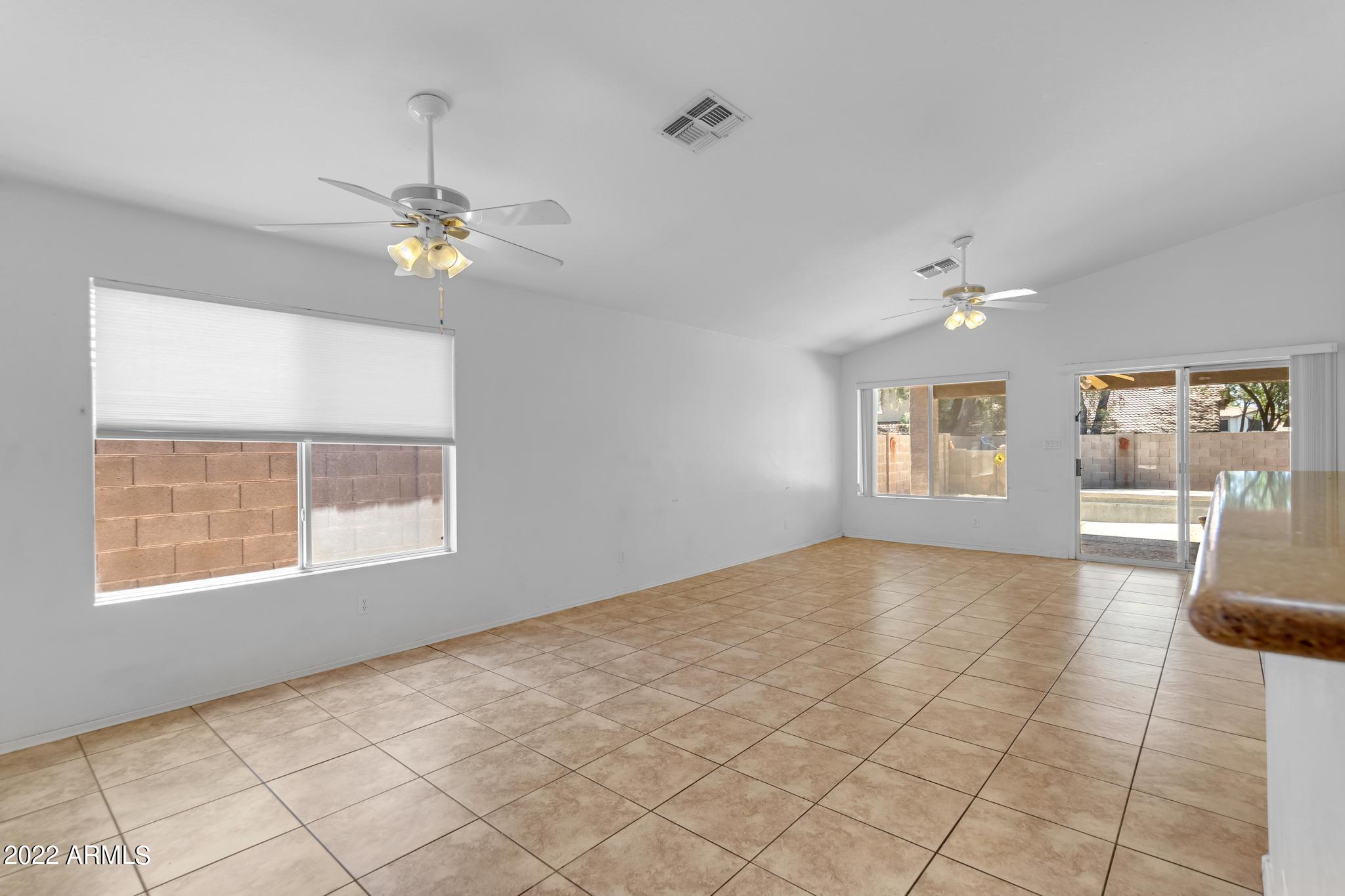 1023 E AMBERWOOD Drive