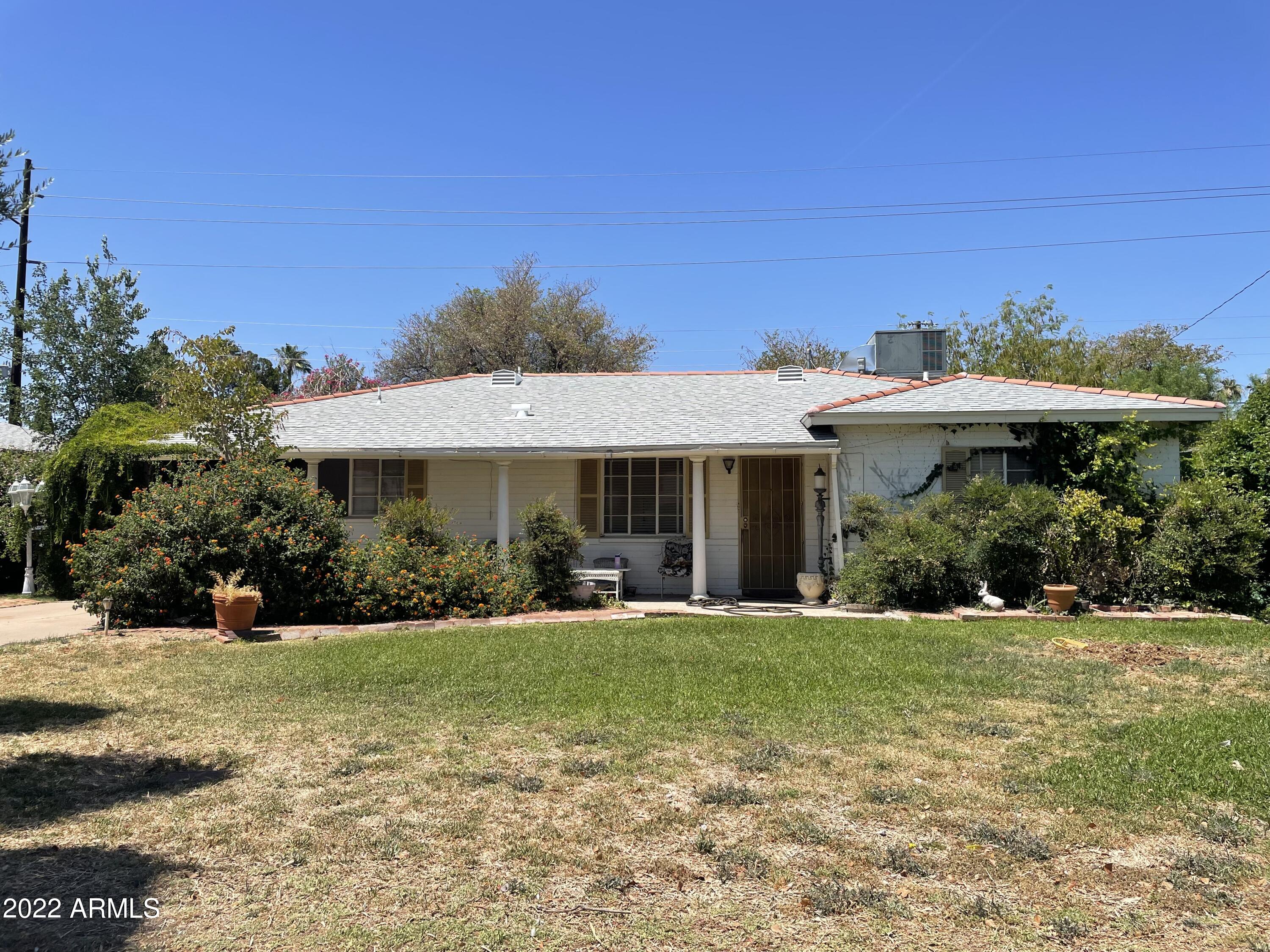2034 W KEIM Drive