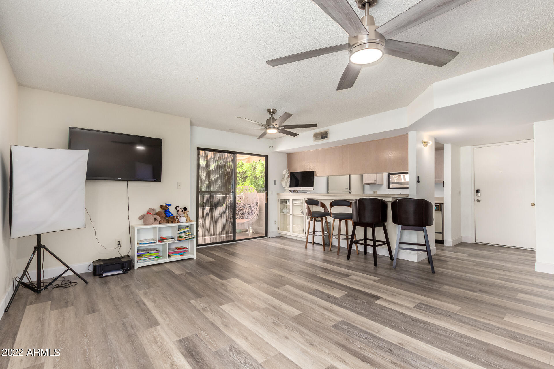 8847 N 8TH Street # 208