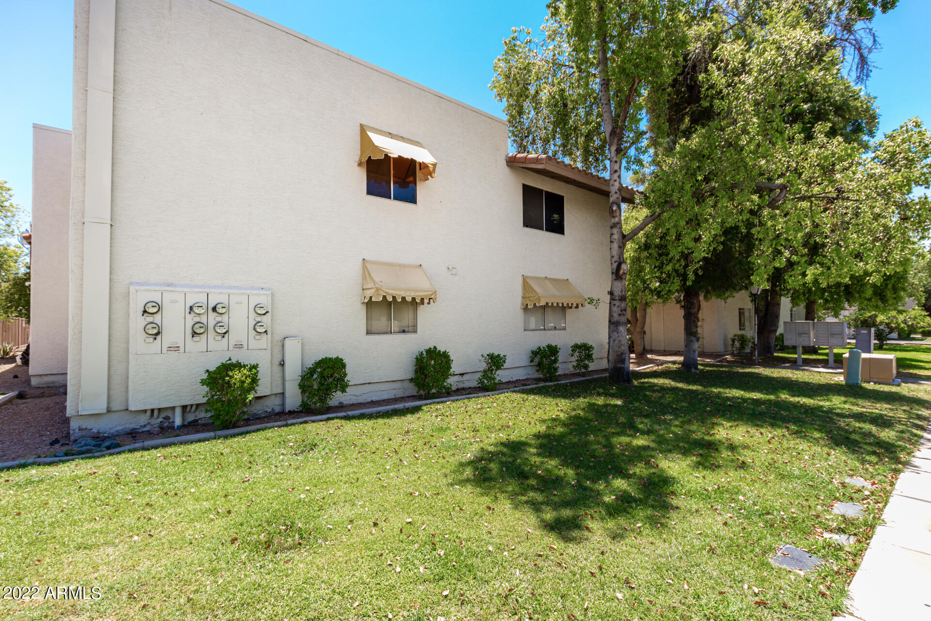 8847 N 8TH Street # 208