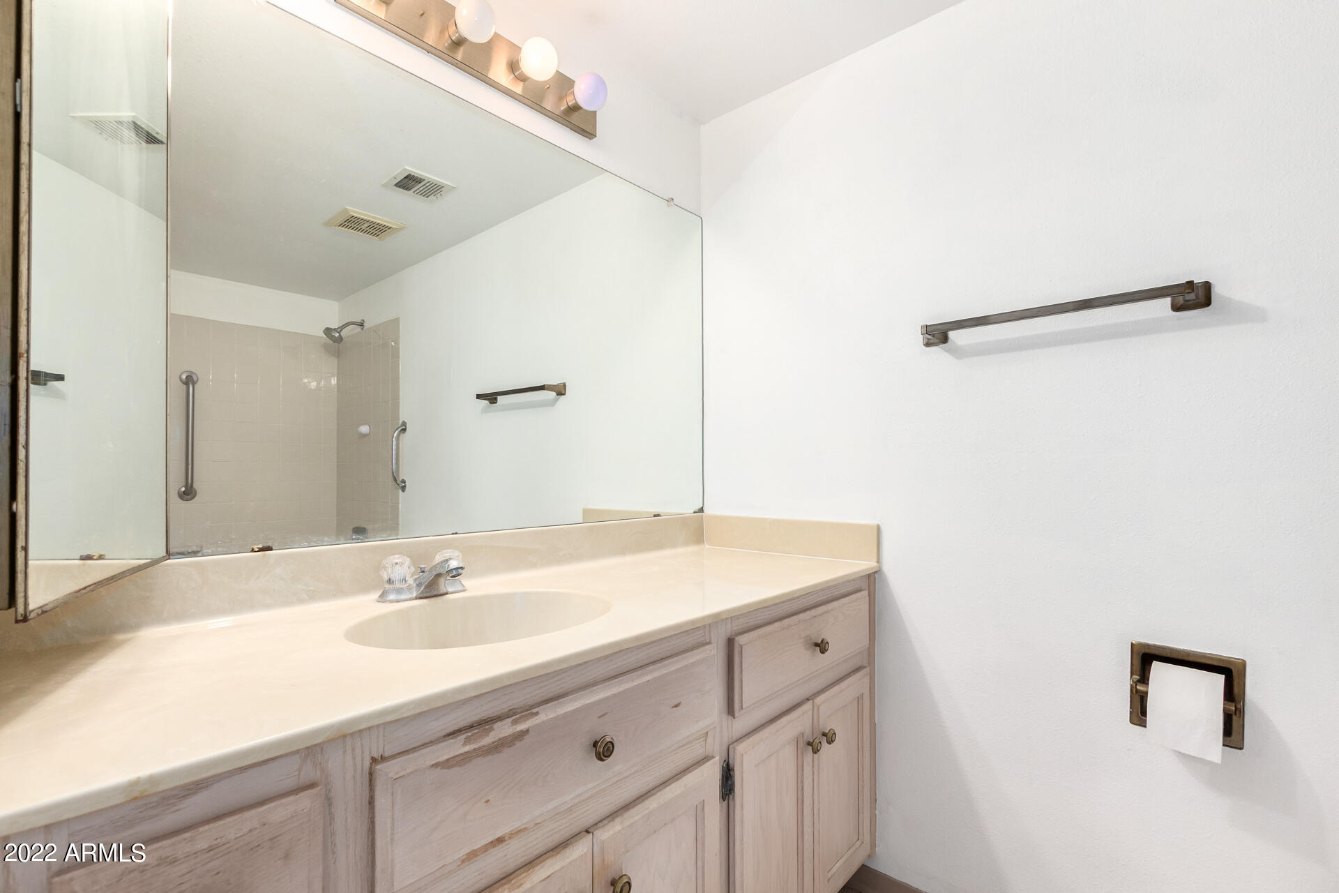 8847 N 8TH Street # 208