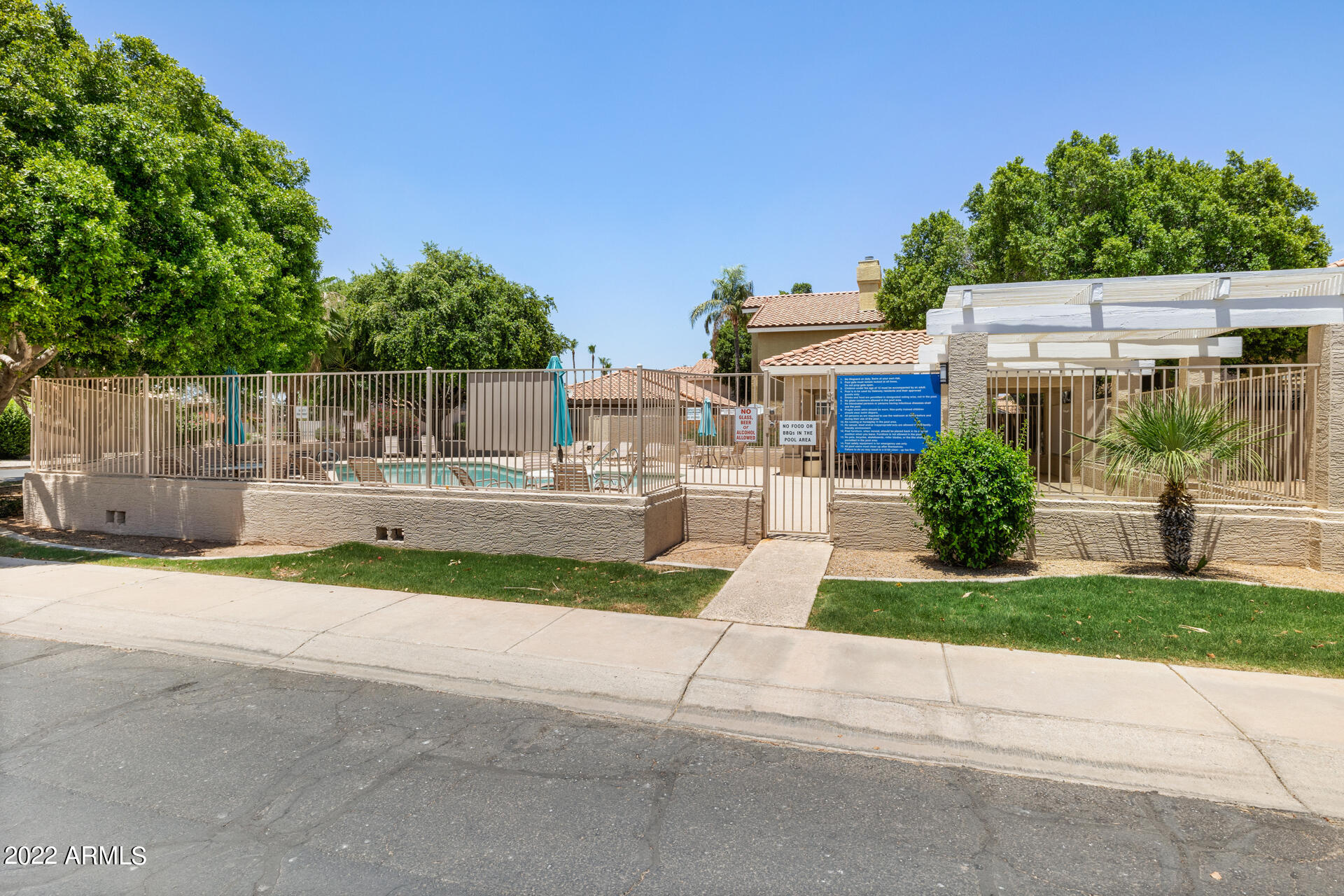25 W GARY Avenue