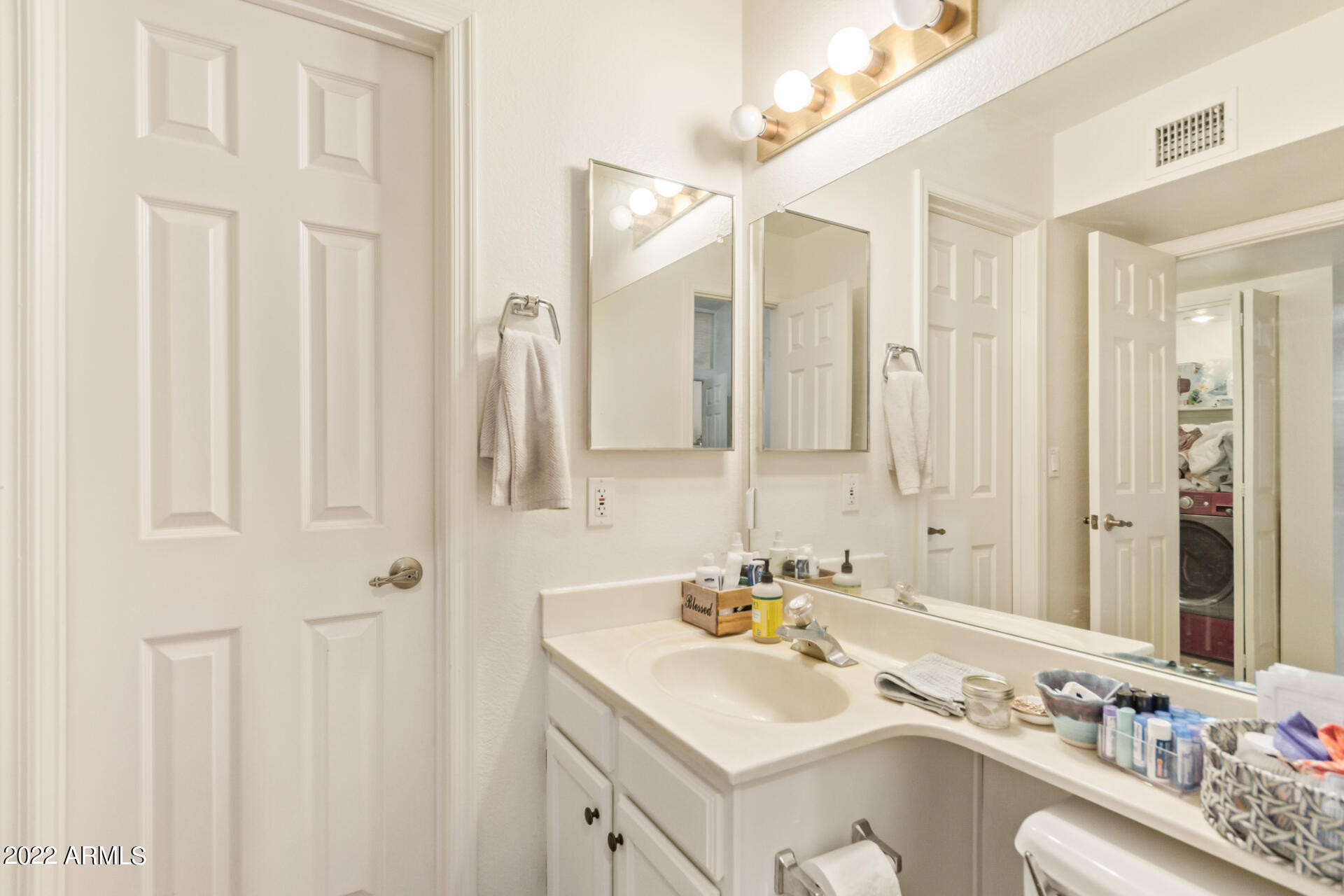 1718 S LONGMORE -- # 101