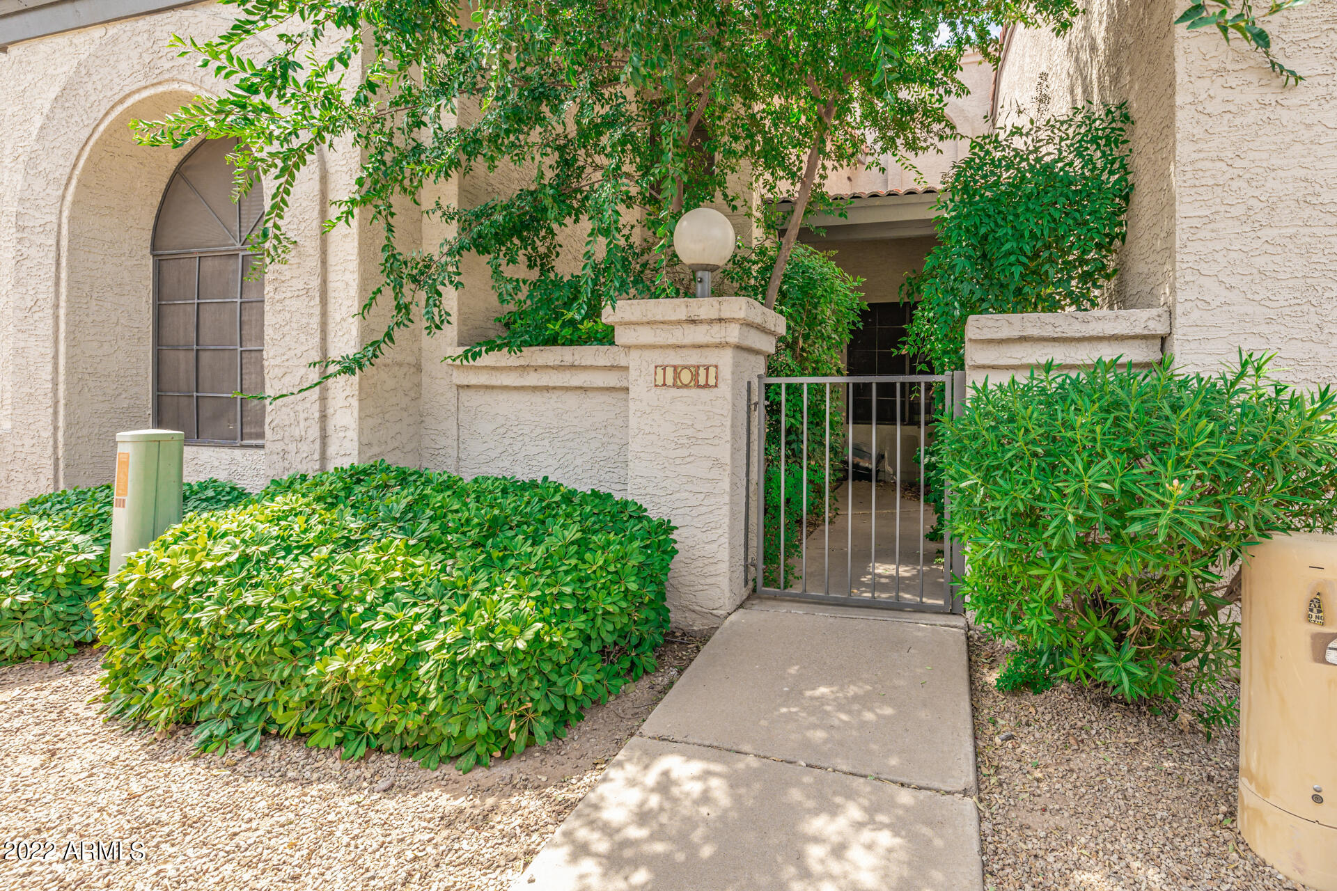 1718 S LONGMORE -- # 101